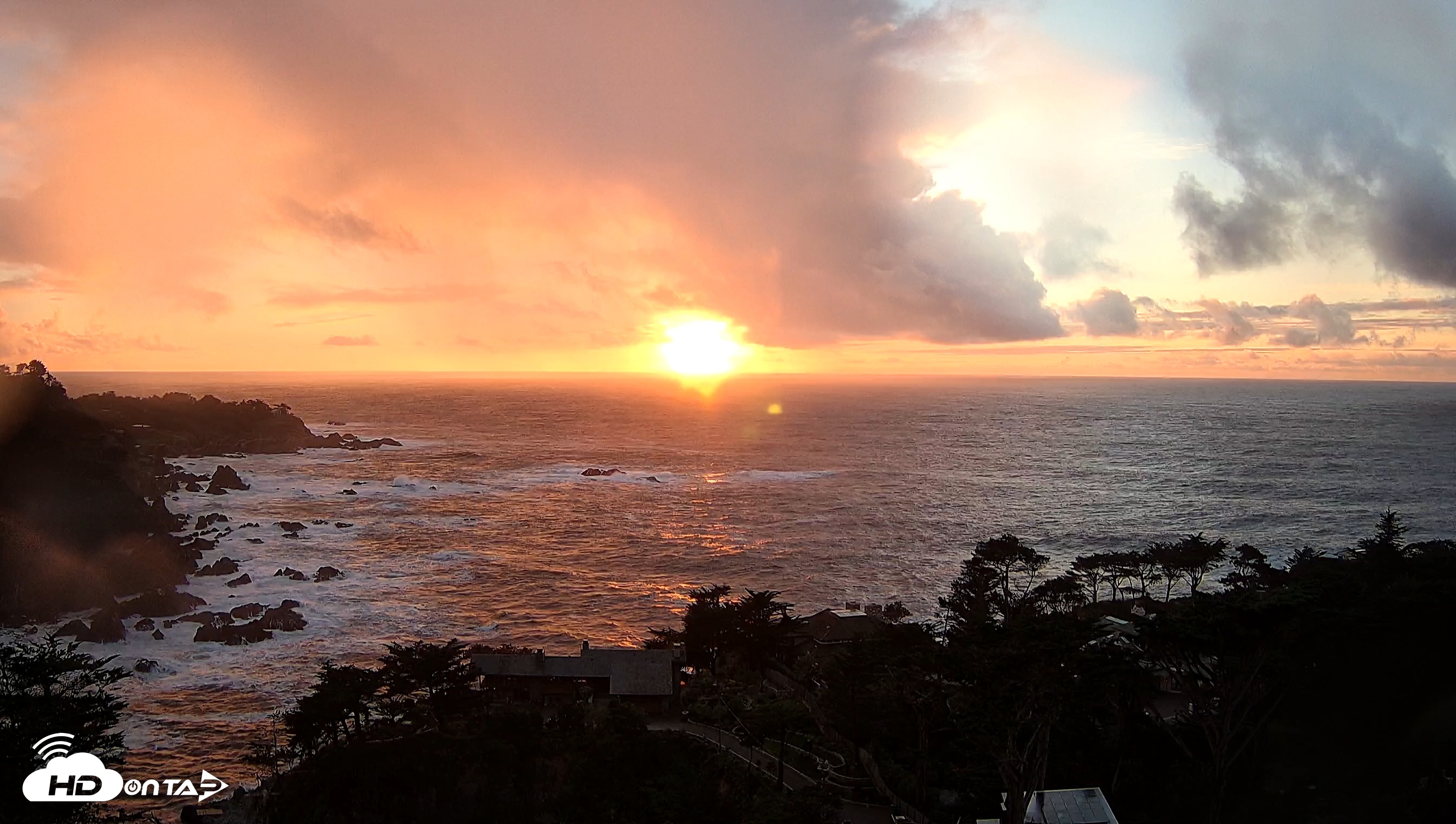 Snapshot of Carmel-By-The-Sea Live Webcam taken Jan 4, 2026, 4:58pm PST