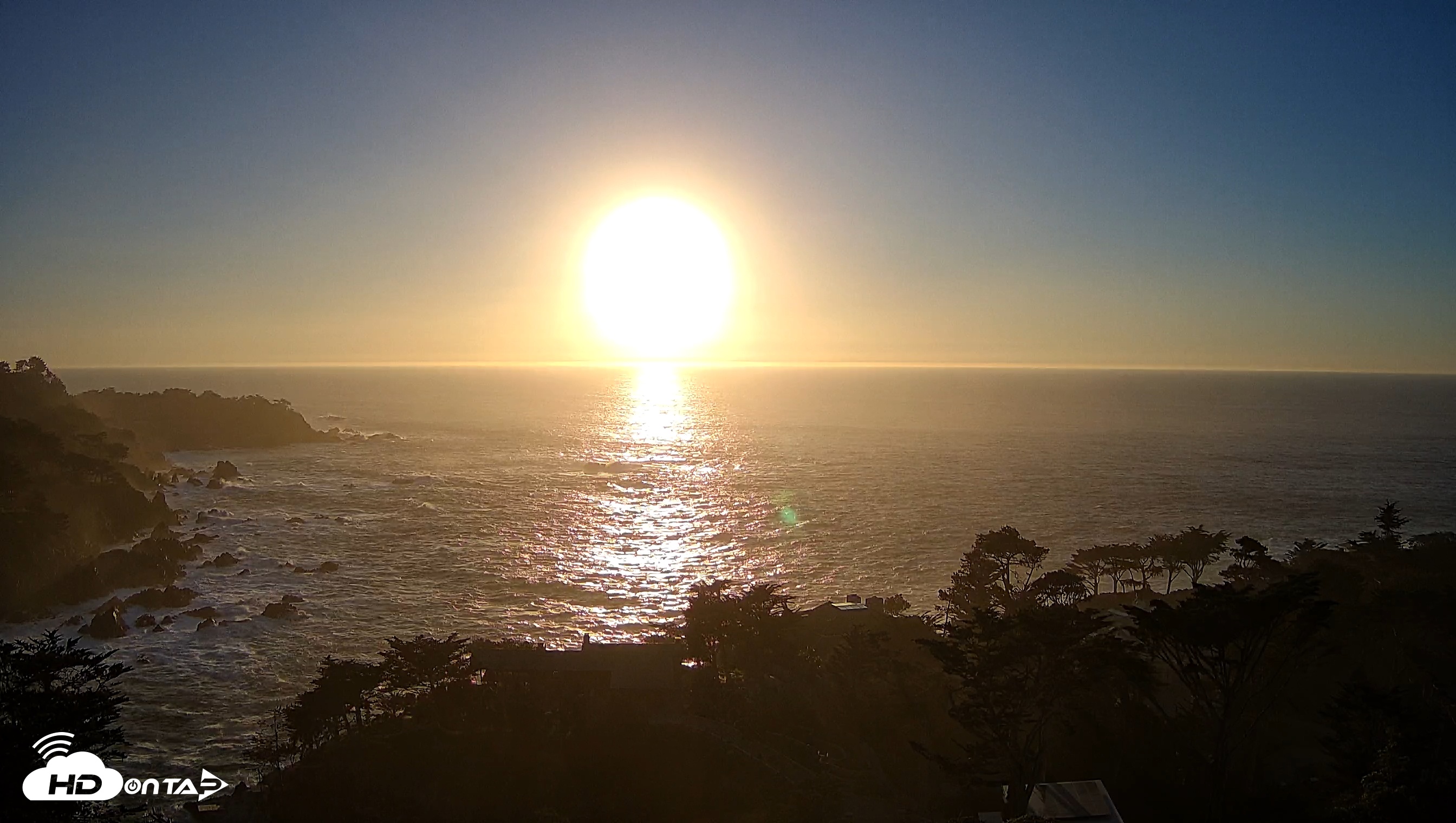 Snapshot of Carmel-By-The-Sea Live Webcam taken Jan 12, 2026, 4:41pm PST