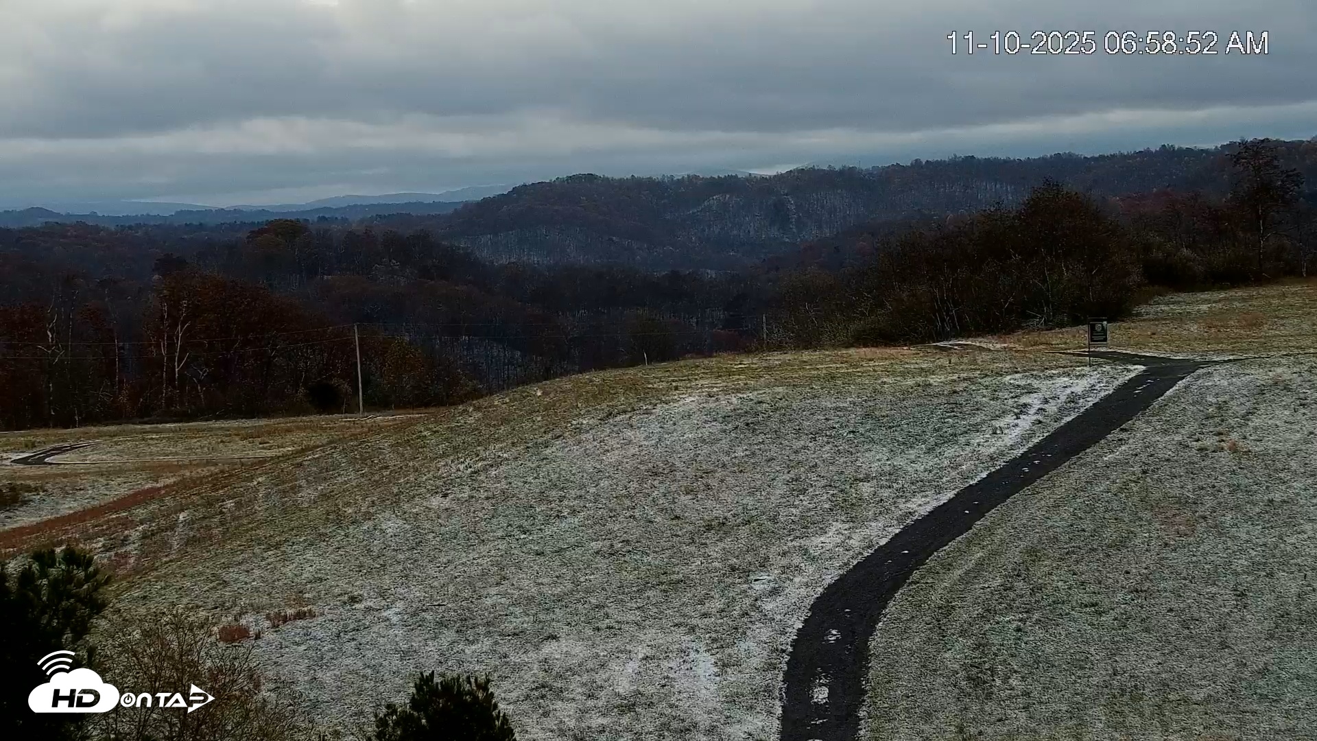Snapshot of Virginia Elk Live Webcam taken Nov 10, 2025, 6:59am EST