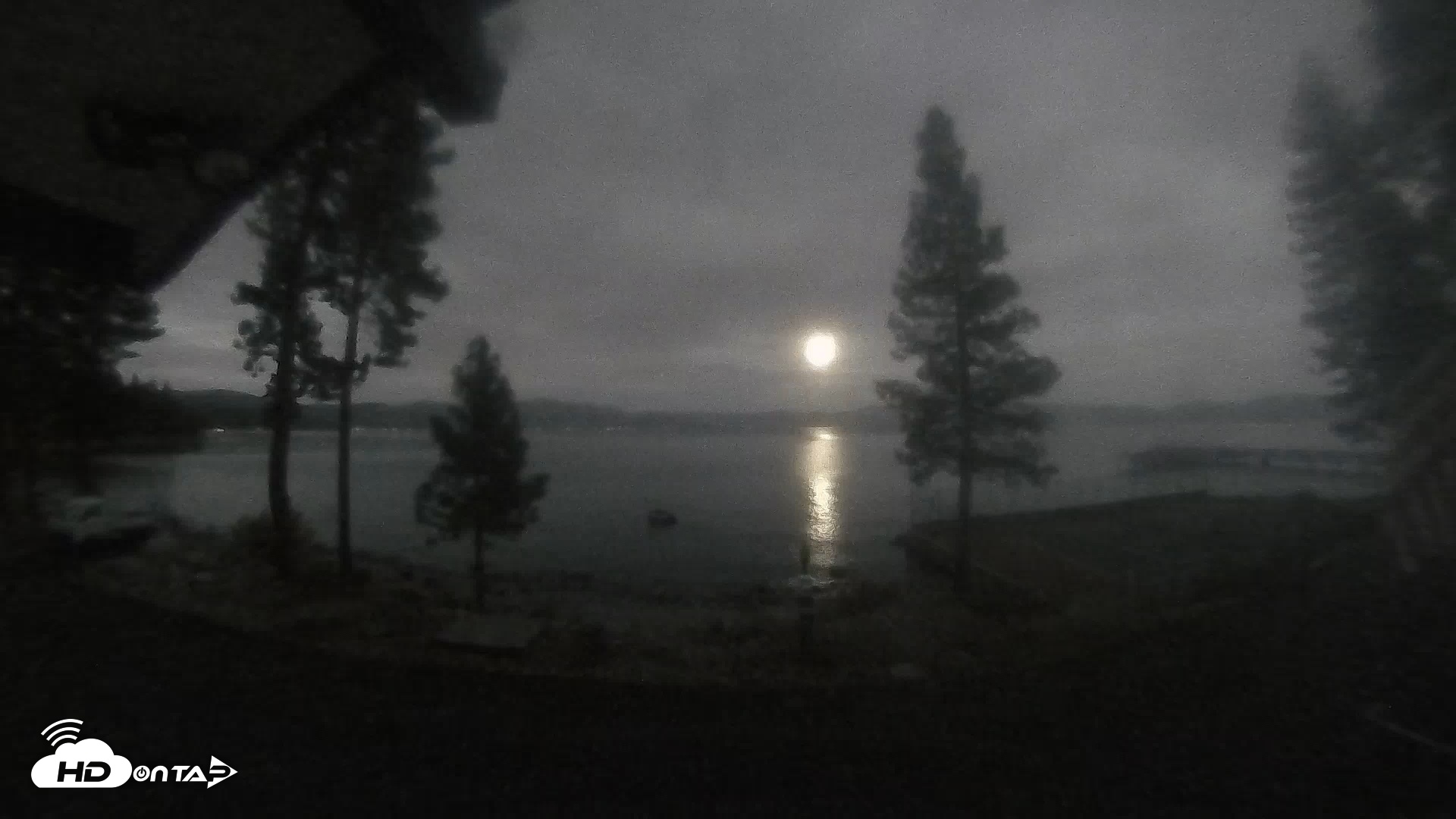 Snapshot of Carnelian Bay Lake Tahoe Live Webcam taken Oct 25, 2026, 6:38pm PDT