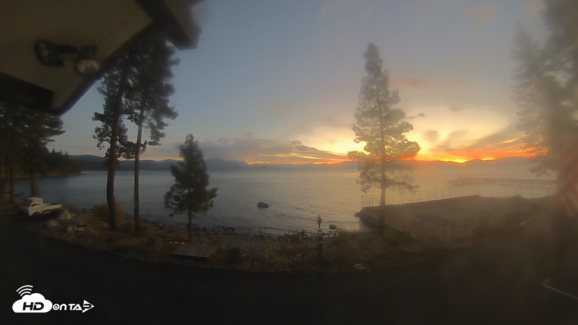 Snapshot of Carnelian Bay Lake Tahoe Live Webcam taken Oct 26, 2026, 7:03am PDT