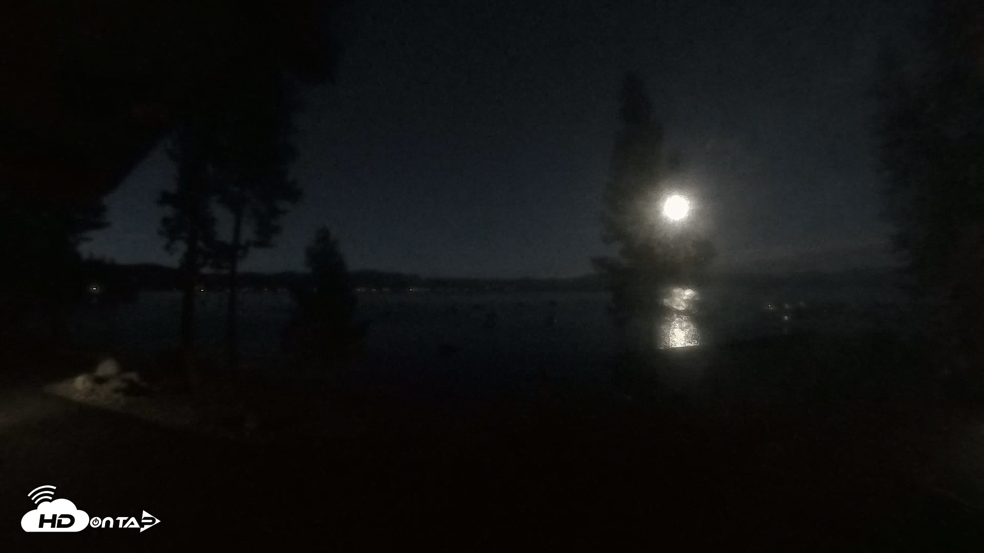 Snapshot of Carnelian Bay Lake Tahoe Live Webcam taken Sep 25, 2026, 7:37pm PDT