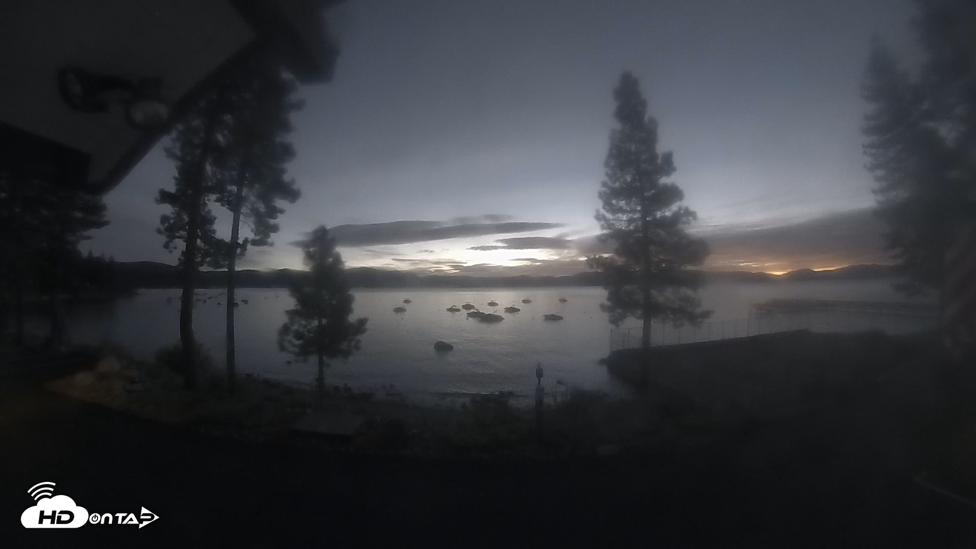 Snapshot of Carnelian Bay Lake Tahoe Live Webcam taken Sep 25, 2026, 6:23am PDT