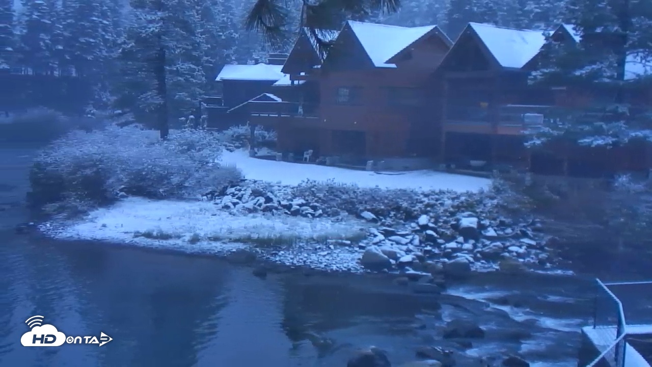 Snapshot of Tahoe City's River Ranch Lodge Live Cam taken Oct 15, 2025, 7:16am PDT