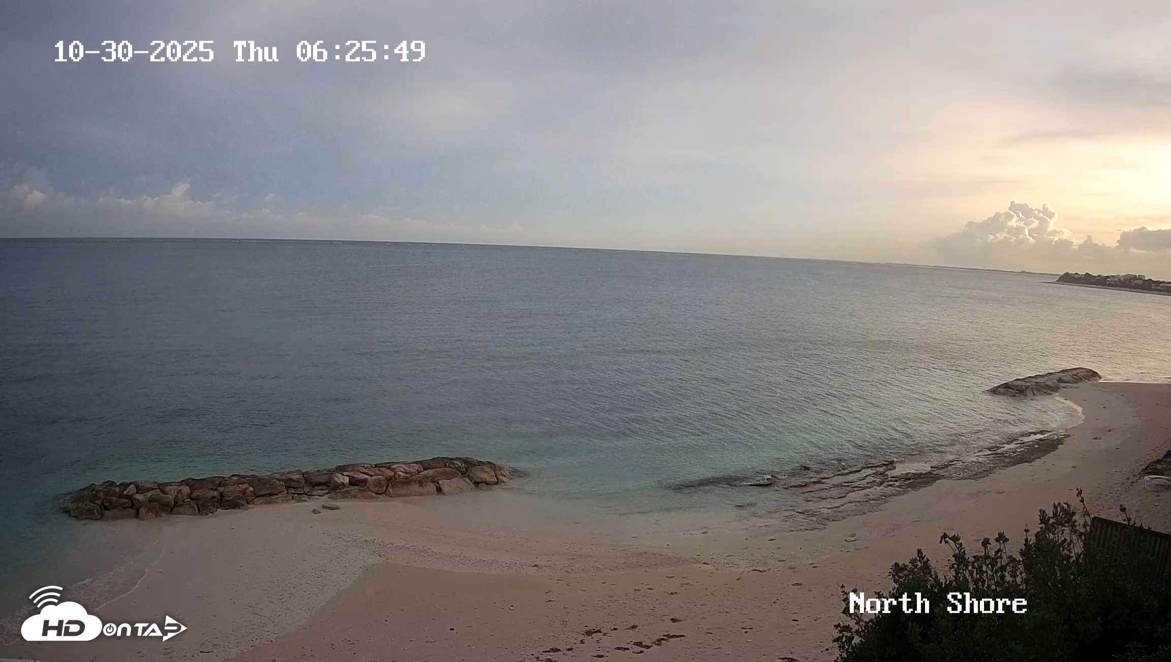 Snapshot of Turks & Caicos North Shore Live Webcam taken Oct 30, 2025, 7:26am EDT