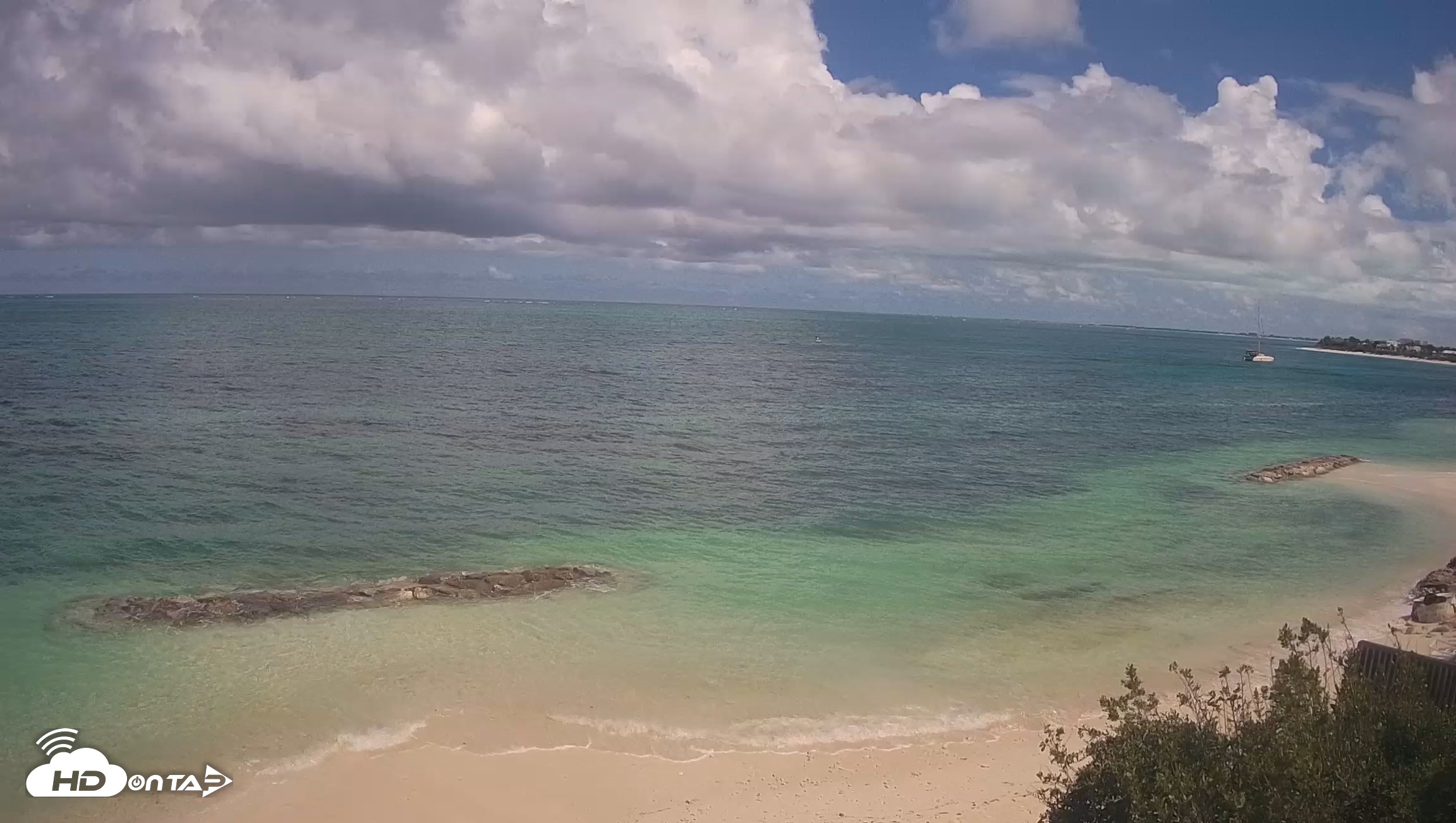 Snapshot of Turks & Caicos North Shore Live Webcam taken Oct 16, 2026, 11:44am EDT