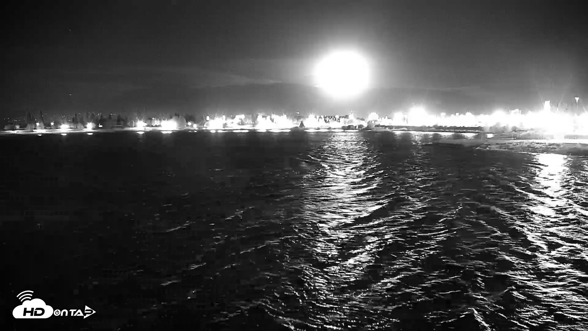 Snapshot of Sparks Water Bar Live Webcam taken May 12, 2025, 4:50am PDT
