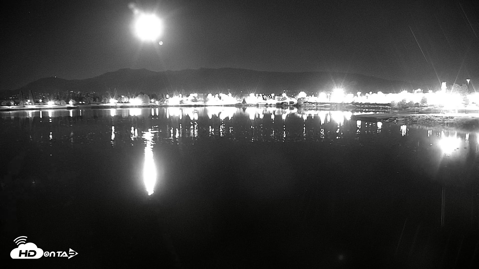 Snapshot of Sparks Water Bar Live Webcam taken Jun 11, 2025, 4:10am PDT