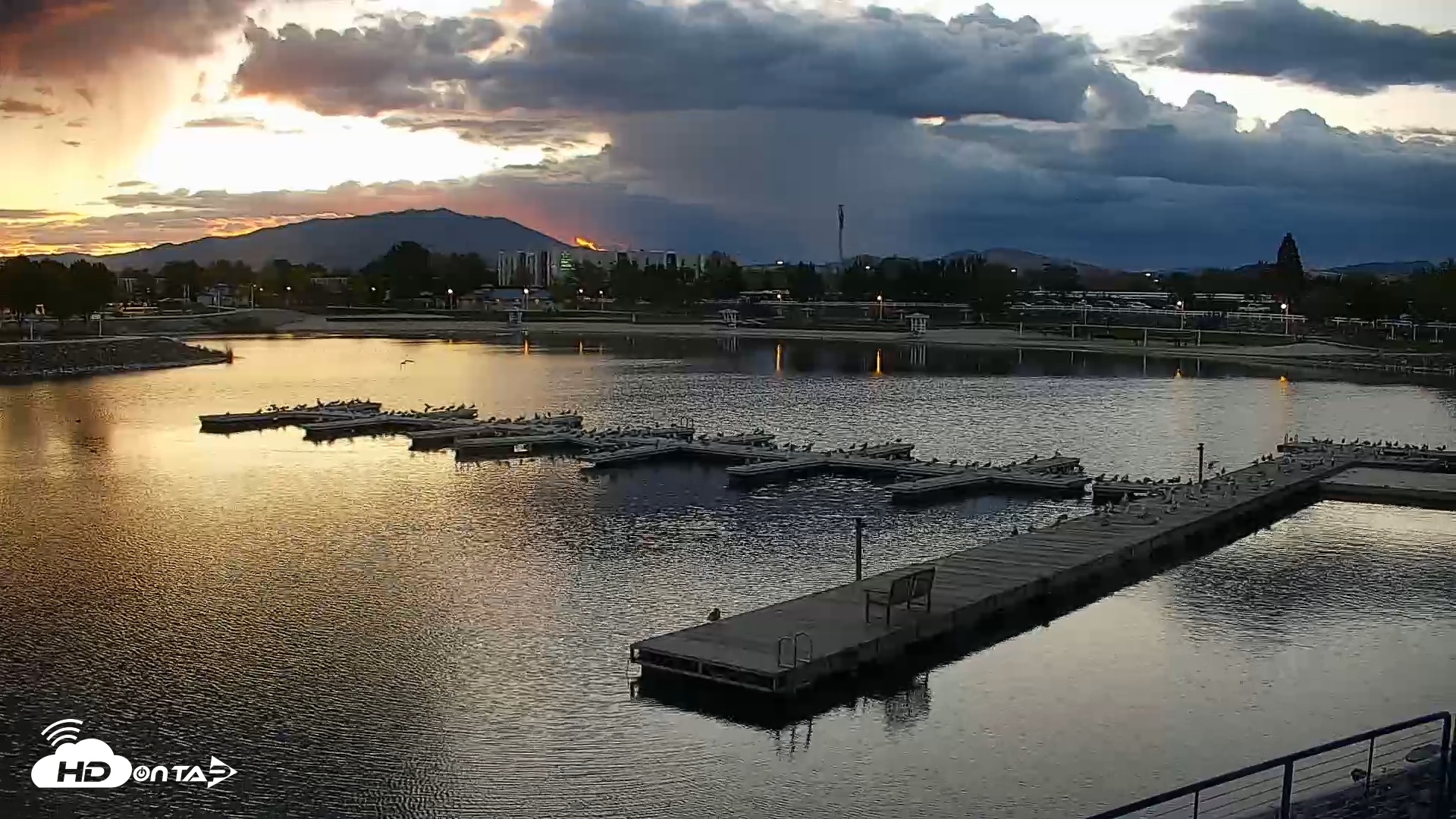 Snapshot of Sparks Water Bar Live Webcam taken May 14, 2025, 8:02pm PDT