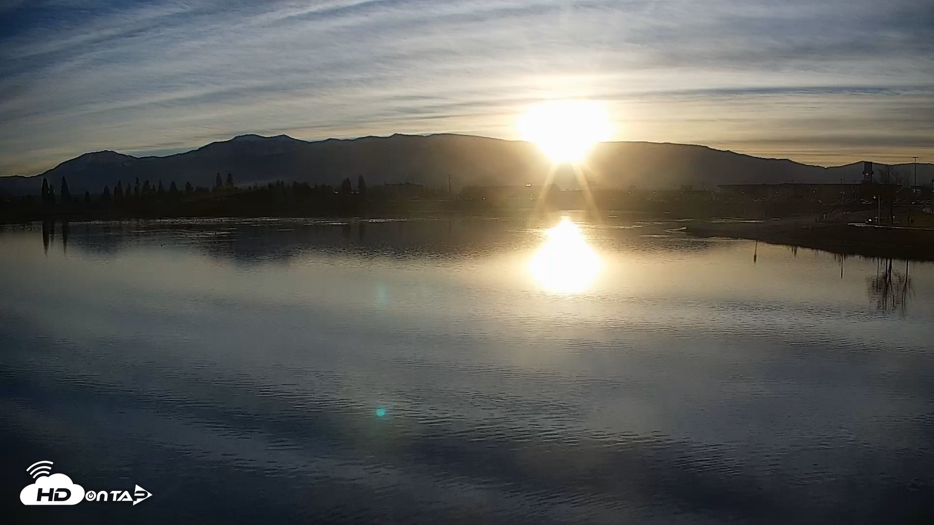 Snapshot of Sparks Water Bar Live Webcam taken Dec 4, 2025, 4:10pm PST