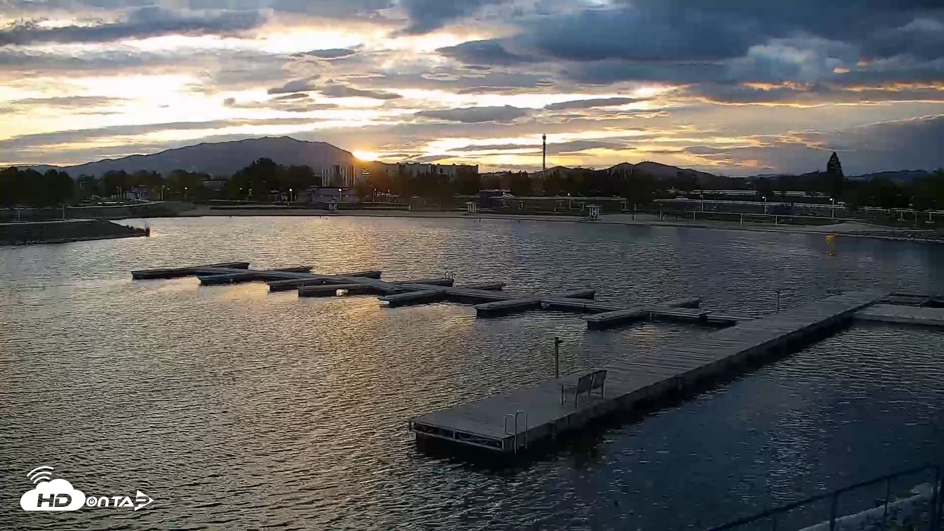 Snapshot of Sparks Water Bar Live Webcam taken May 15, 2025, 7:53pm PDT