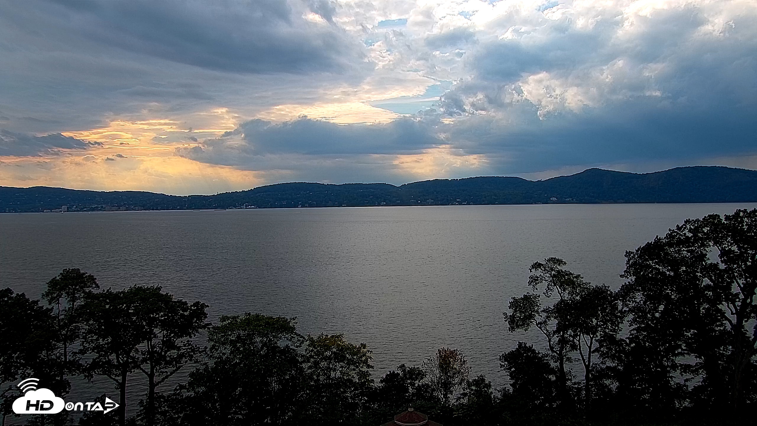 Snapshot of Hudson River Live Webcam taken Oct 2, 2026, 4:16pm EDT