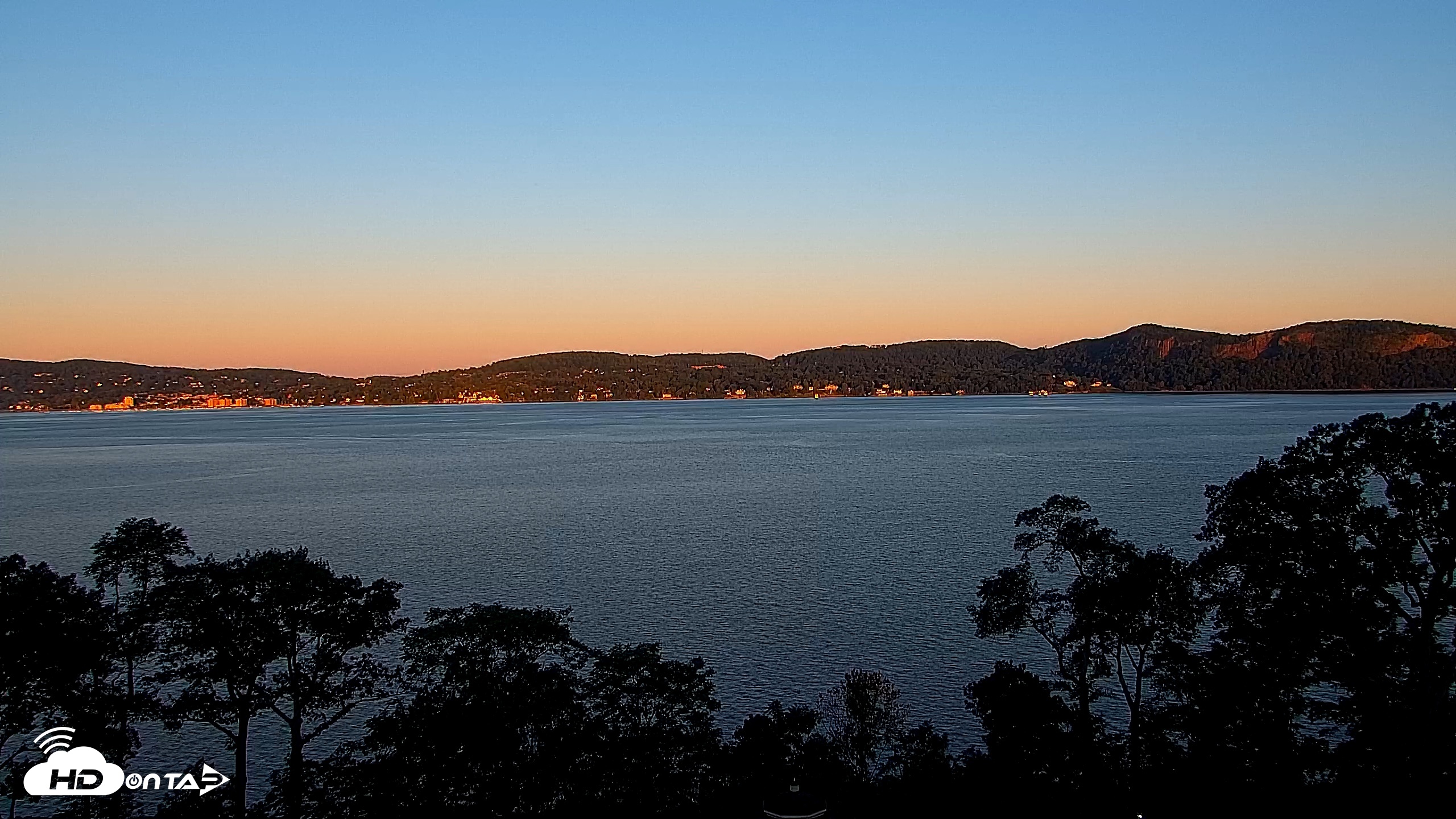 Snapshot of Hudson River Live Webcam taken Aug 25, 2026, 6:27am EDT