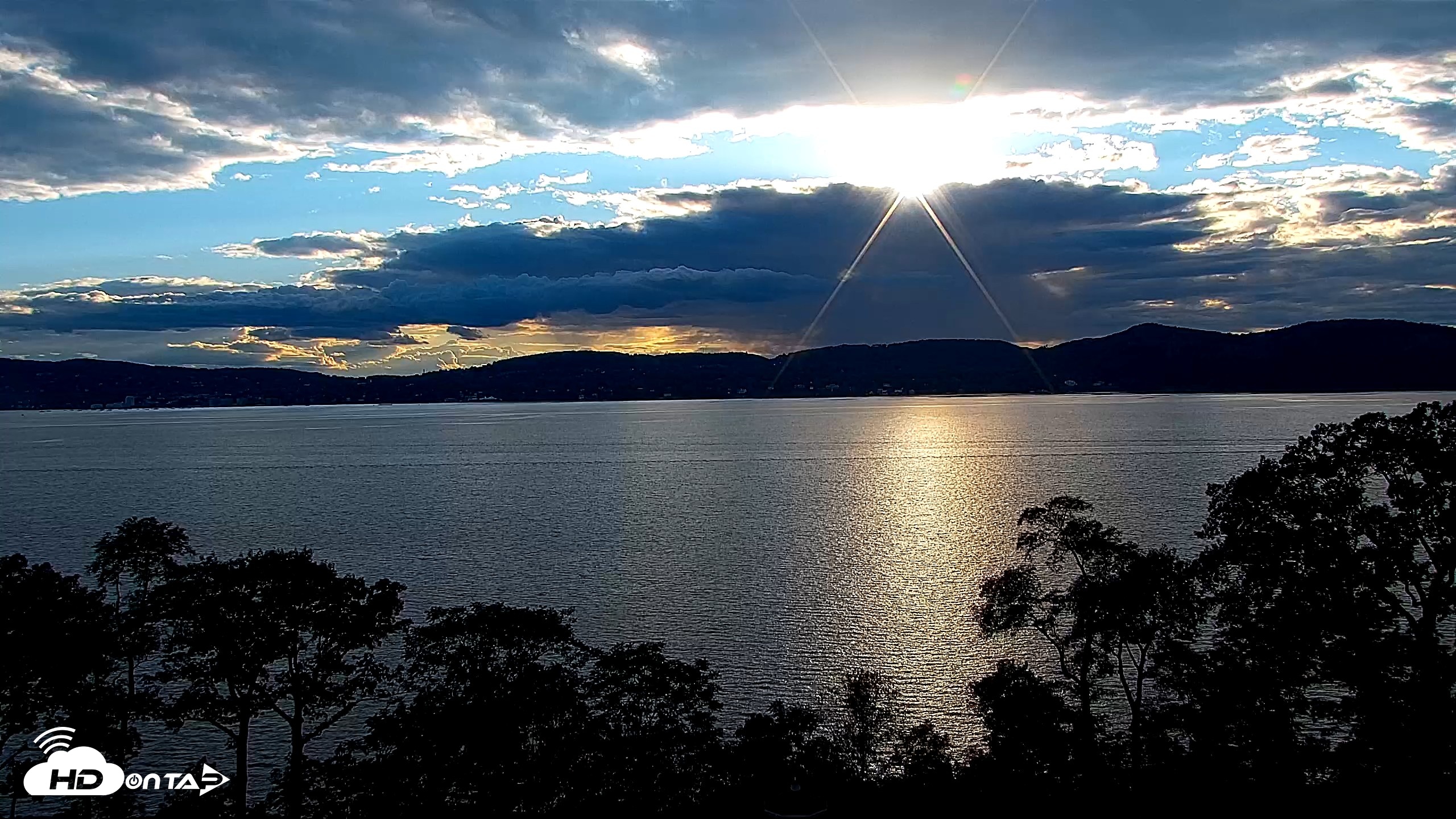 Snapshot of Hudson River Live Webcam taken Aug 25, 2026, 6:49pm EDT