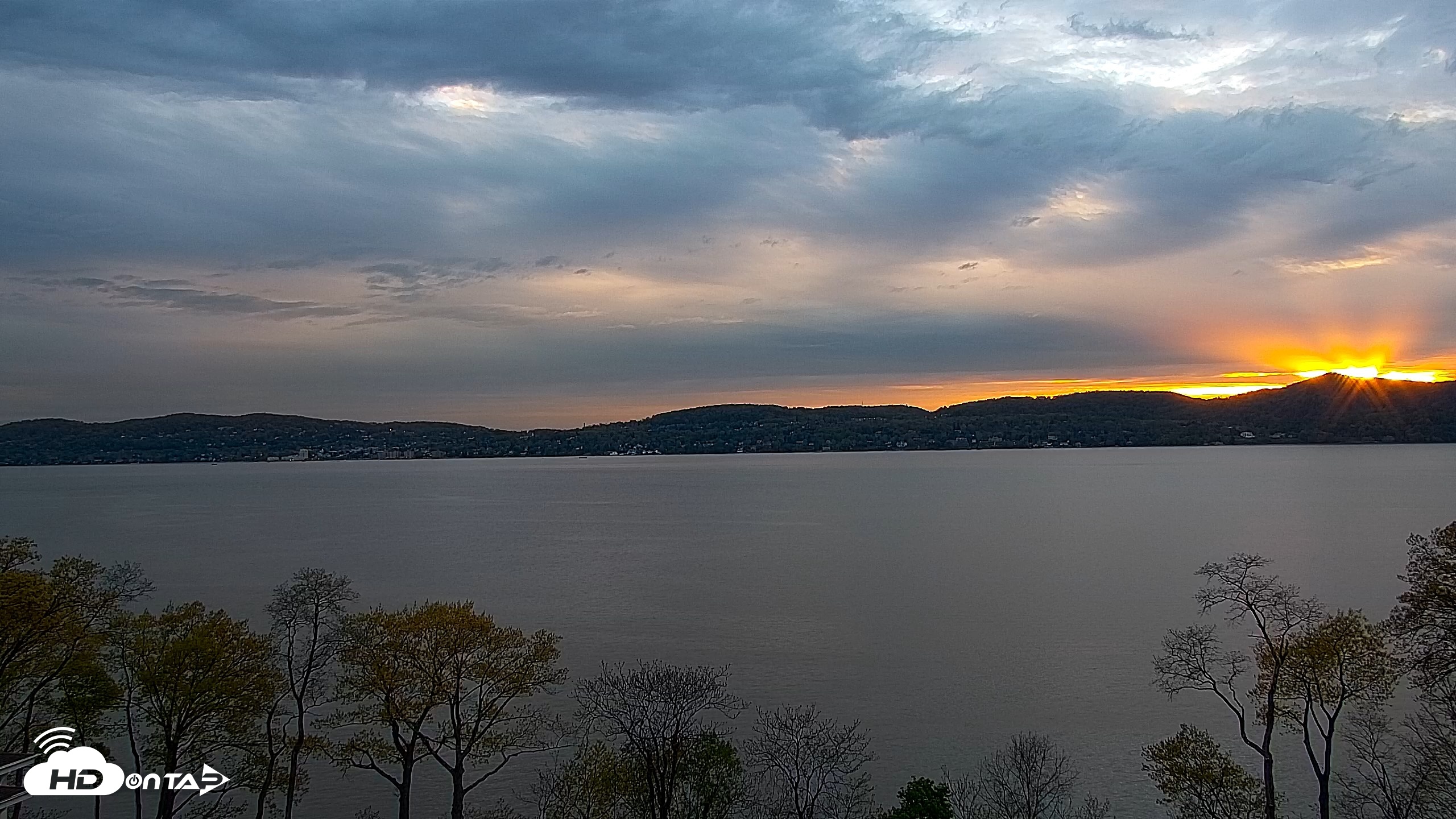 Snapshot of Hudson River Live Webcam taken Apr 28, 2026, 7:37pm EDT