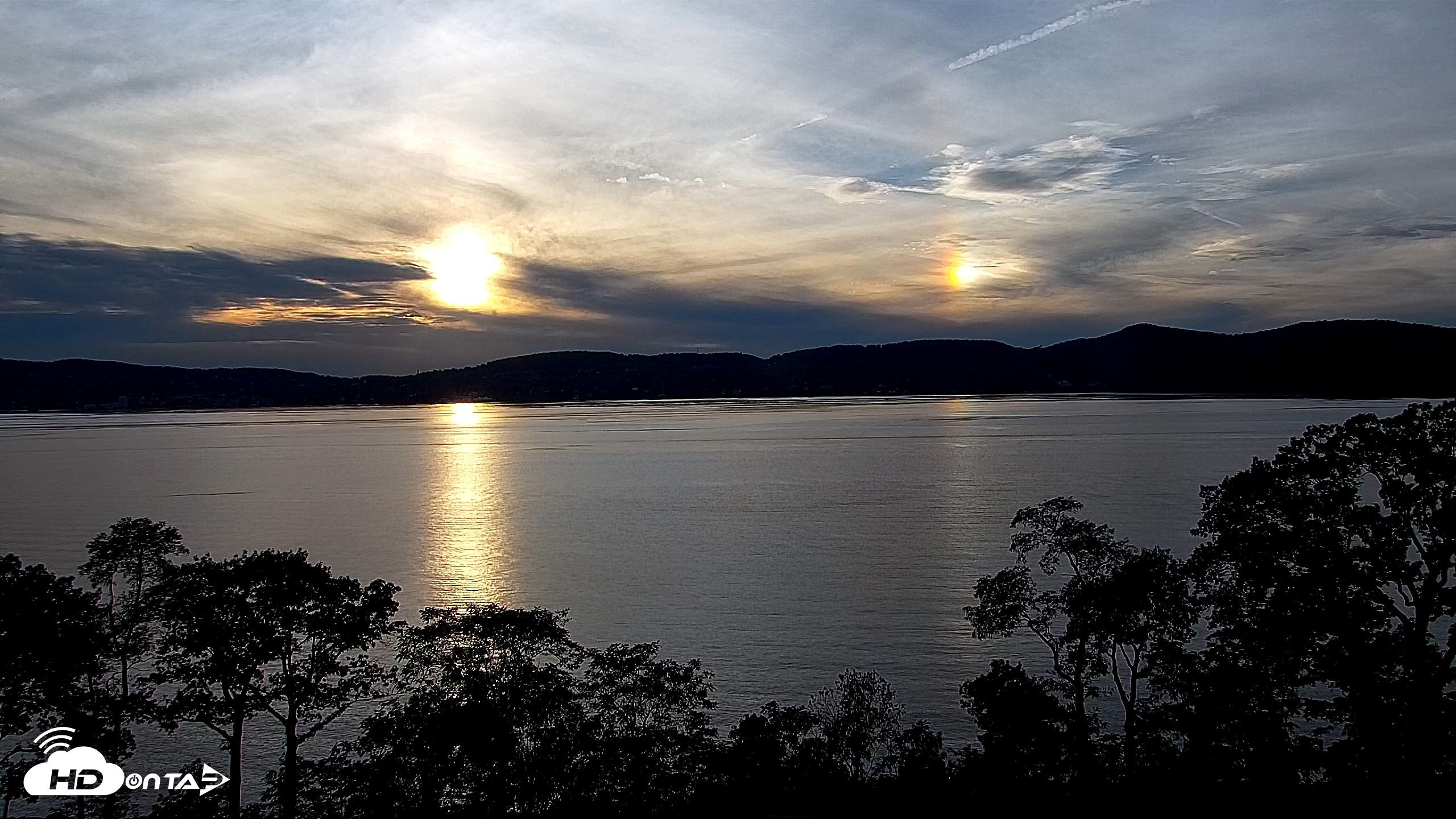Snapshot of Hudson River Live Webcam taken Oct 10, 2026, 5:53pm EDT