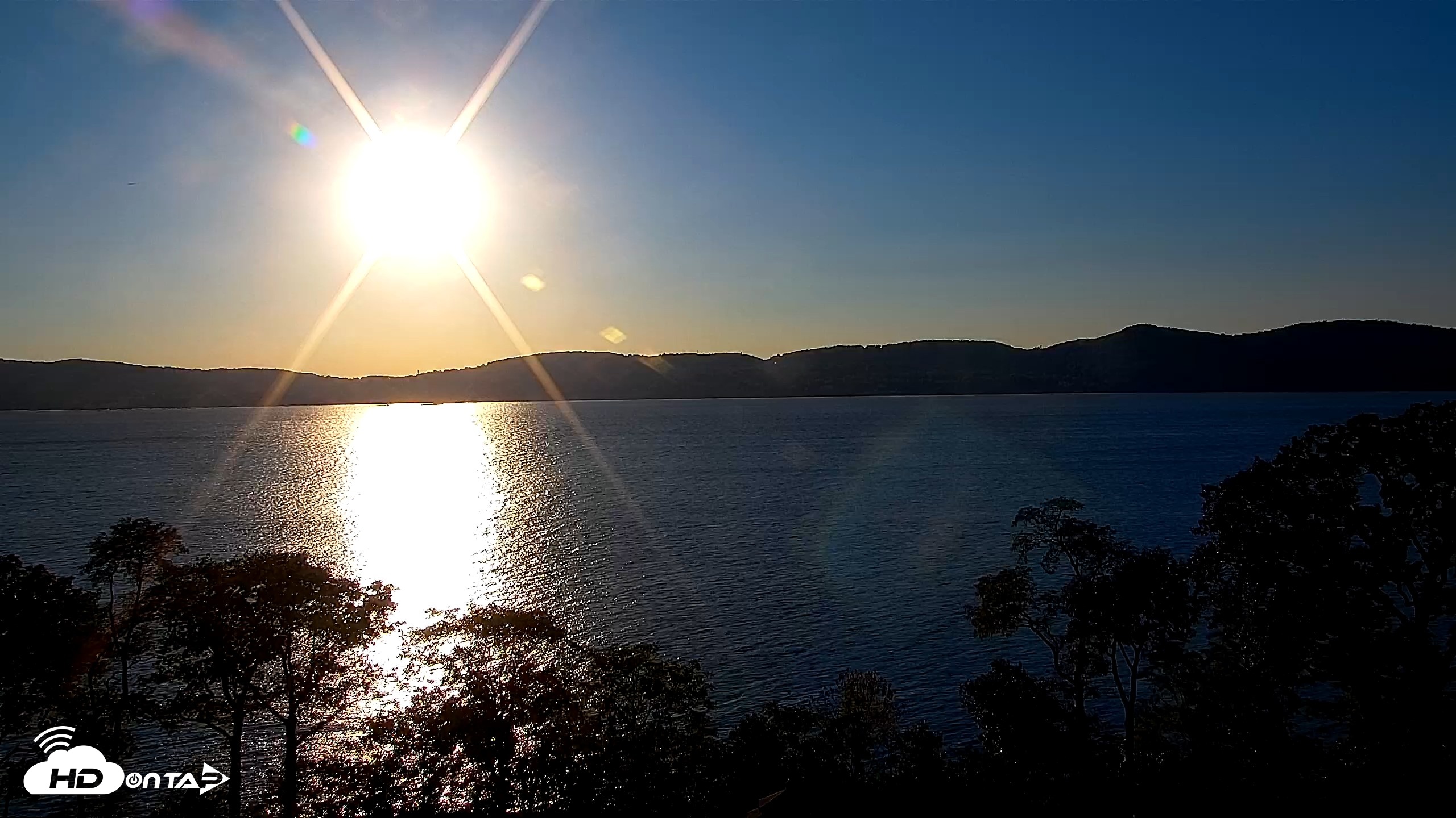 Snapshot of Hudson River Live Webcam taken Oct 7, 2026, 5:37pm EDT