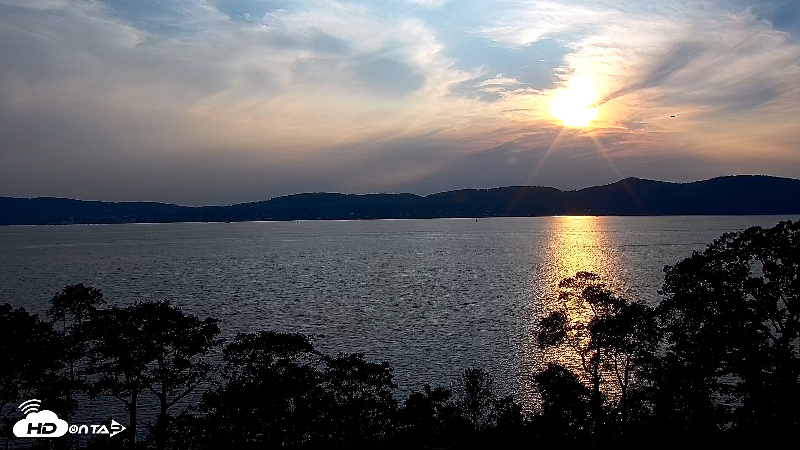 Snapshot of Hudson River Live Webcam taken Aug 13, 2026, 7:12pm EDT