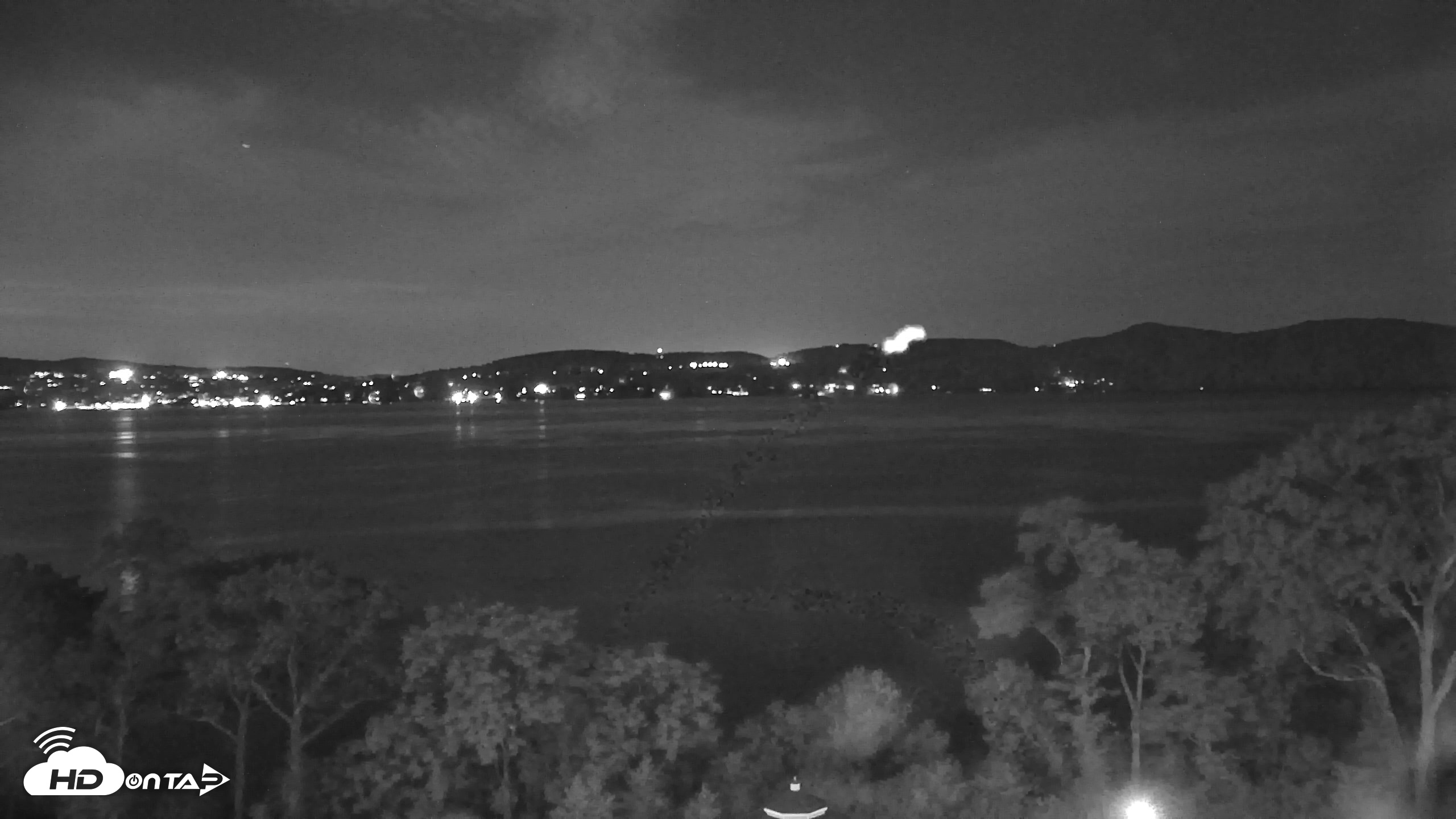 Snapshot of Hudson River Live Webcam taken Aug 26, 2026, 9:28pm EDT