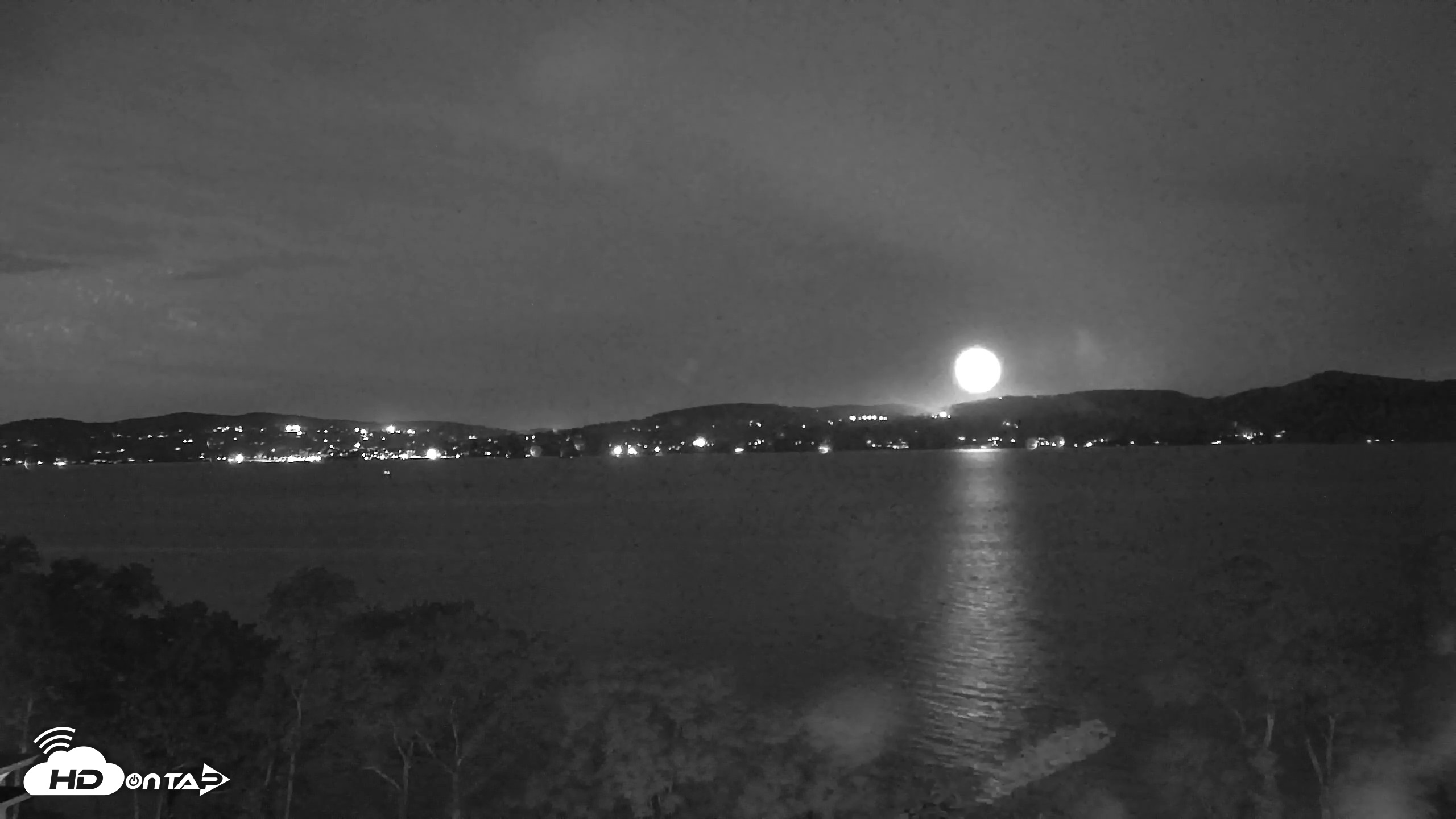 Snapshot of Hudson River Live Webcam taken Jul 4, 2026, 9:34pm EDT