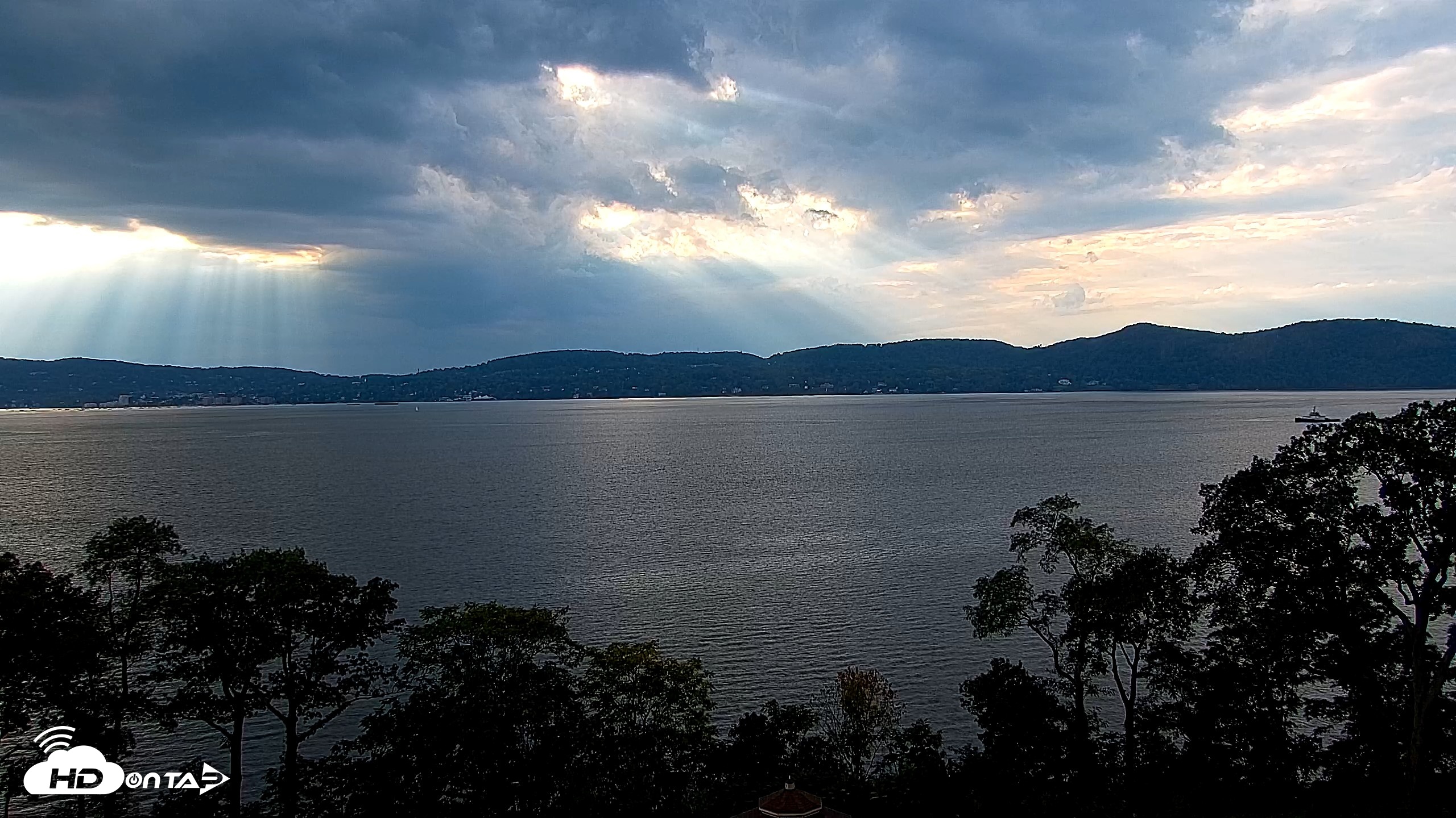 Snapshot of Hudson River Live Webcam taken Oct 2, 2026, 4:56pm EDT