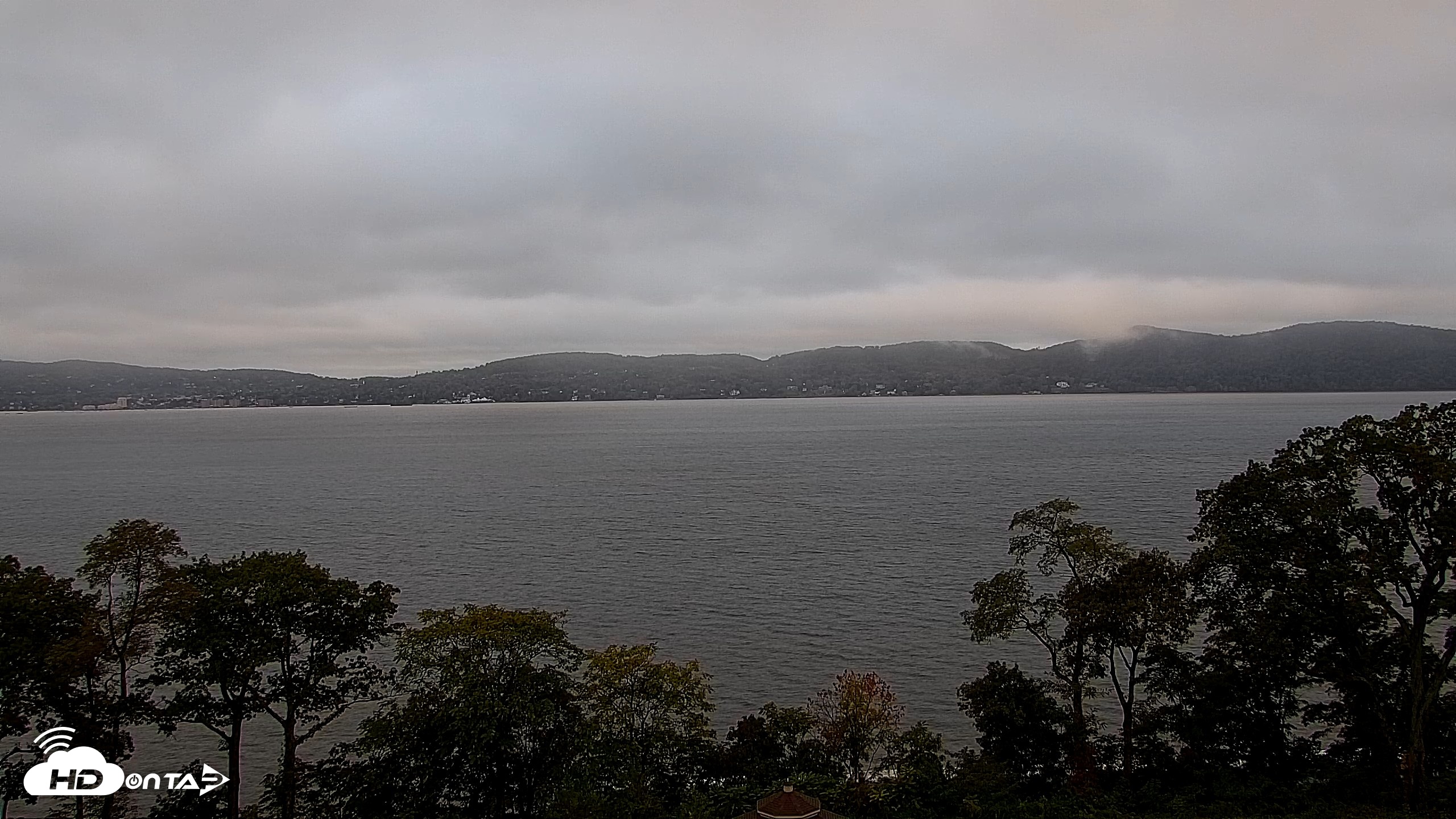 Snapshot of Hudson River Live Webcam taken Oct 12, 2026, 7:43am EDT