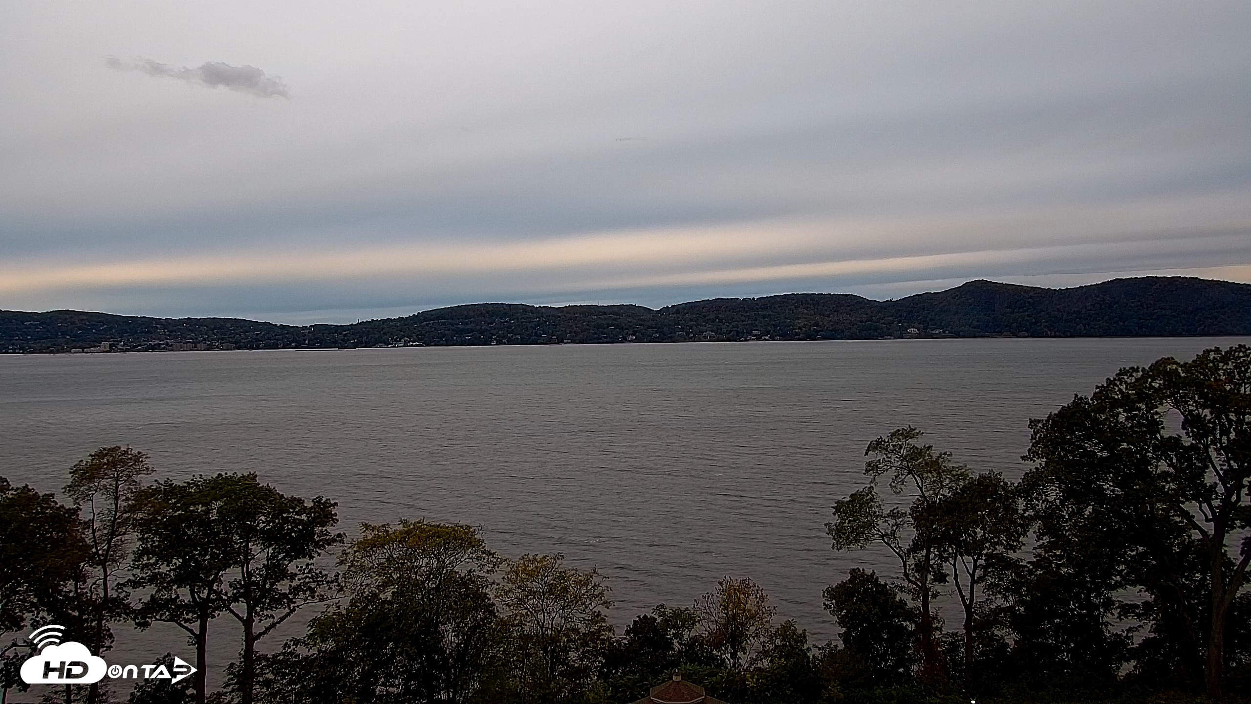 Snapshot of Hudson River Live Webcam taken Oct 17, 2026, 7:55am EDT