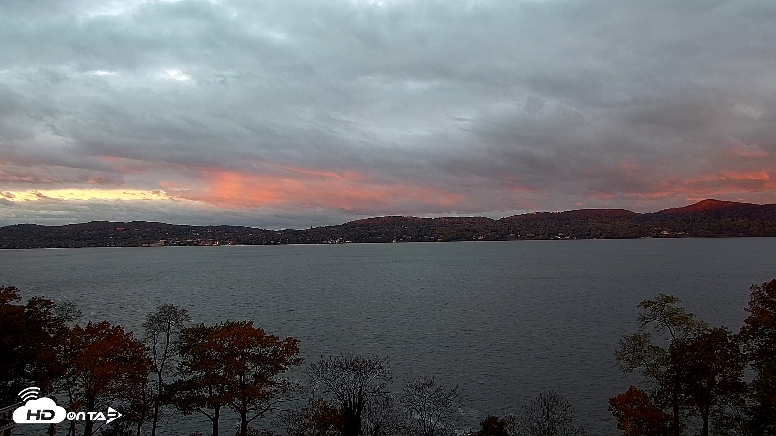 Snapshot of Hudson River Live Webcam taken Oct 31, 2025, 7:28am EDT