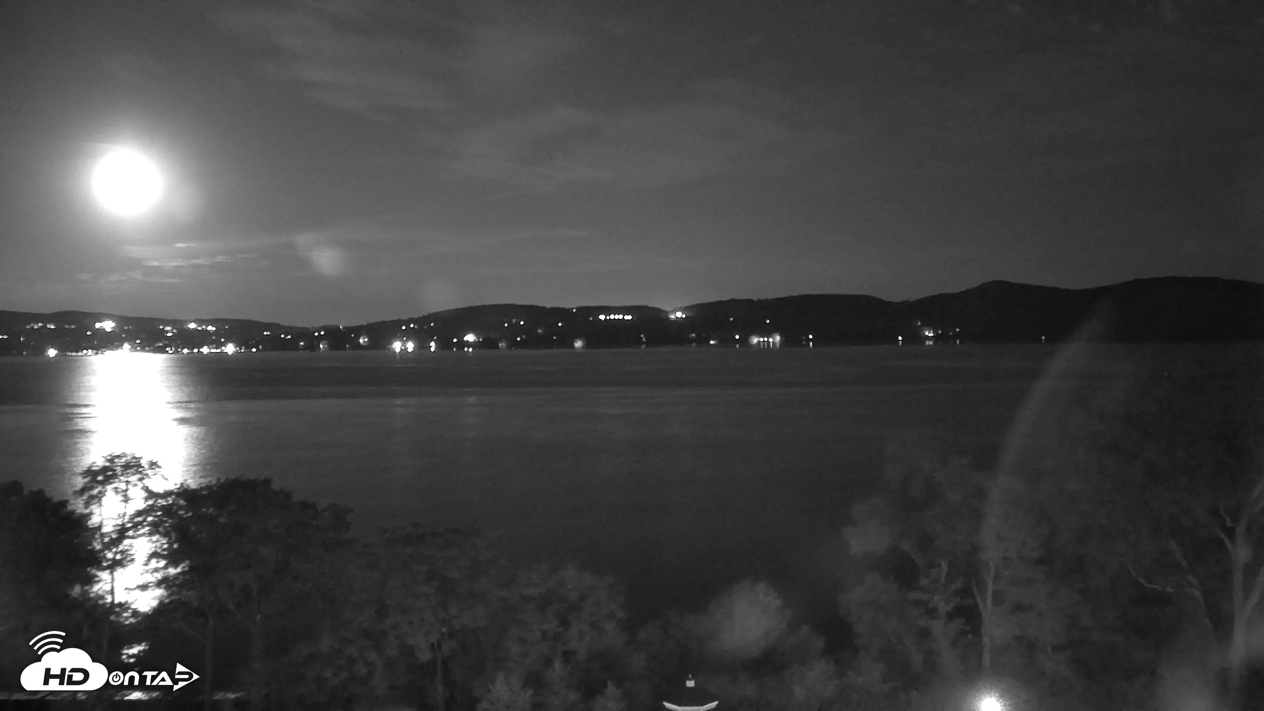 Snapshot of Hudson River Live Webcam taken Aug 27, 2026, 4:44am EDT