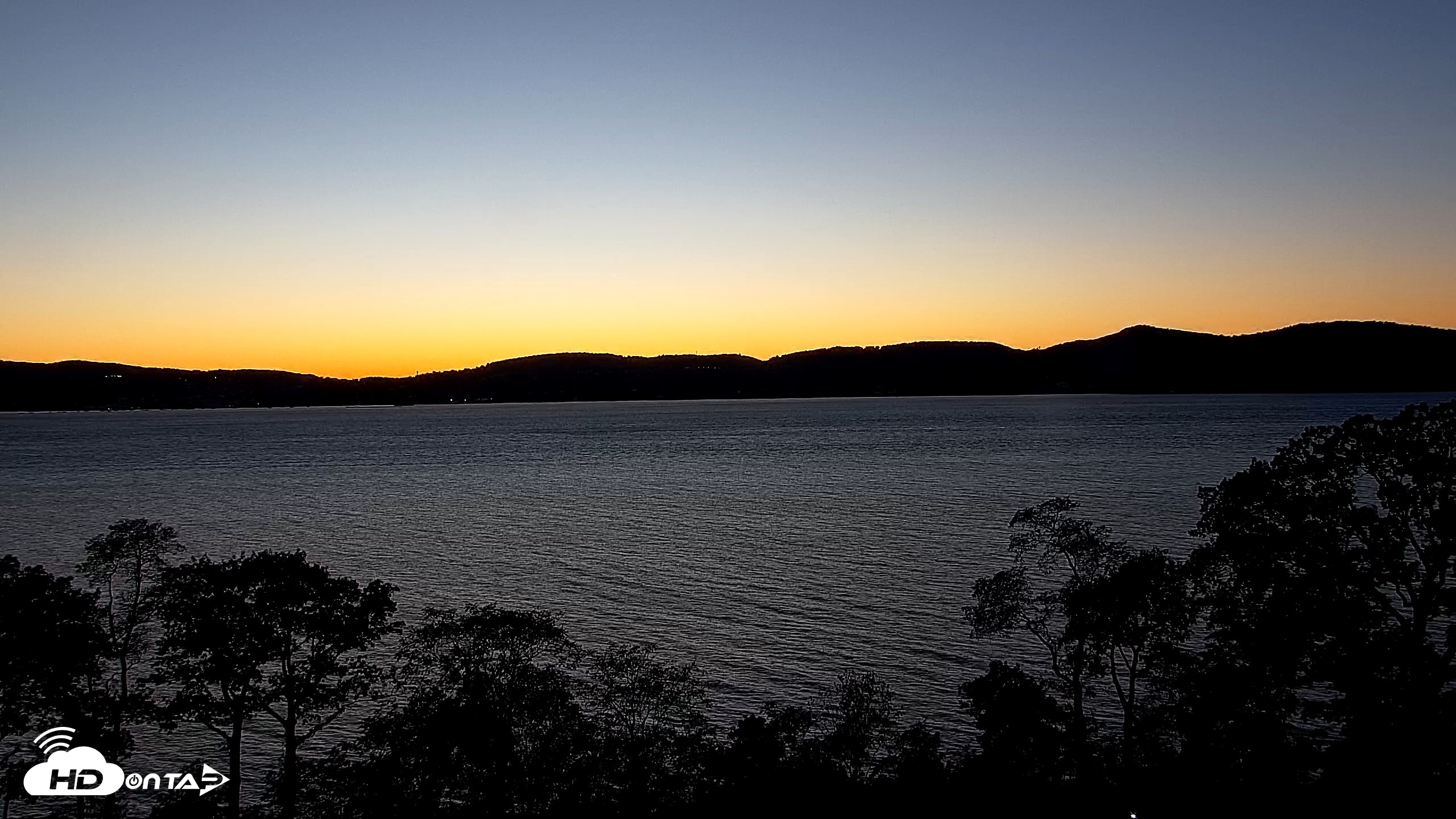 Snapshot of Hudson River Live Webcam taken Oct 17, 2026, 6:22pm EDT
