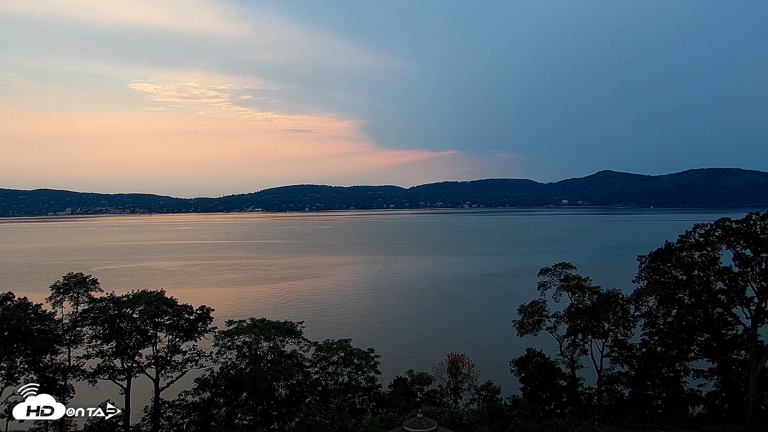 Snapshot of Hudson River Live Webcam taken Aug 12, 2026, 7:22pm EDT