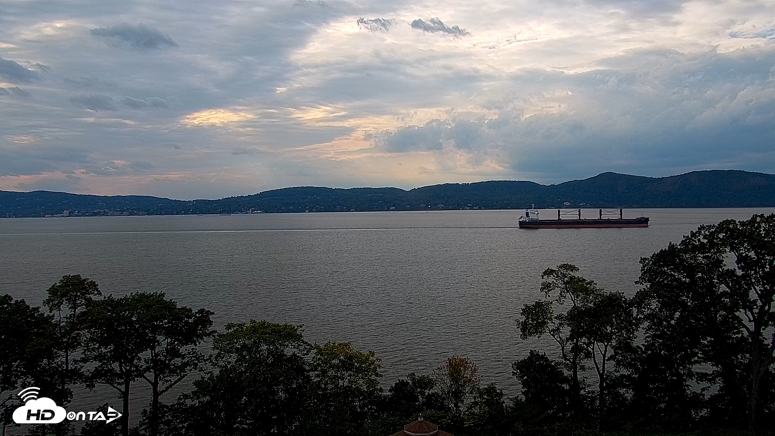 Snapshot of Hudson River Live Webcam taken Oct 2, 2026, 3:47pm EDT