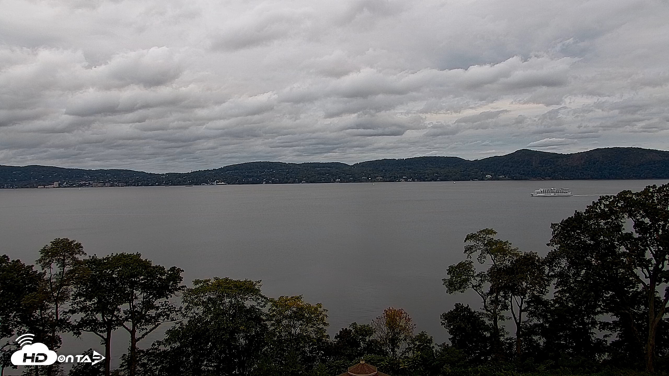 Snapshot of Hudson River Live Webcam taken Oct 4, 2026, 11:38am EDT