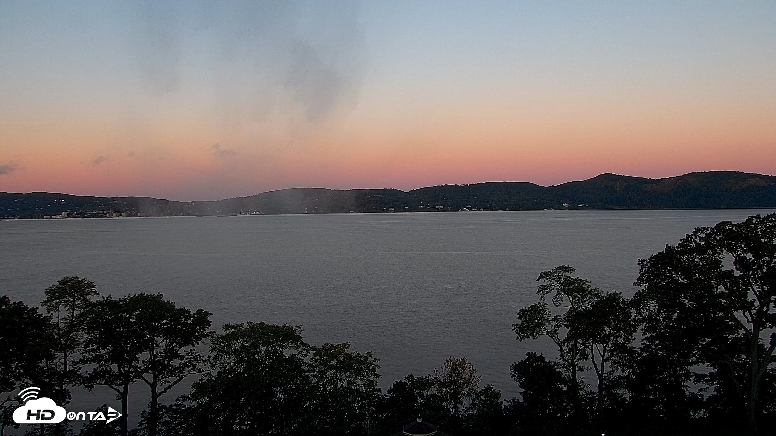 Snapshot of Hudson River Live Webcam taken Oct 7, 2026, 6:59am EDT