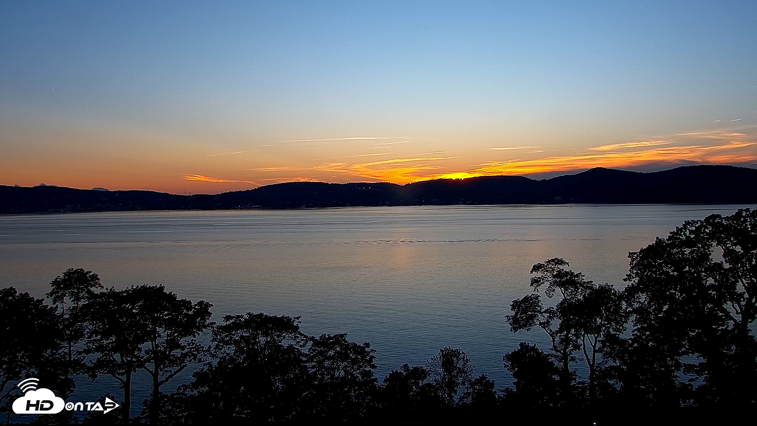 Snapshot of Hudson River Live Webcam taken Sep 13, 2026, 7:05pm EDT