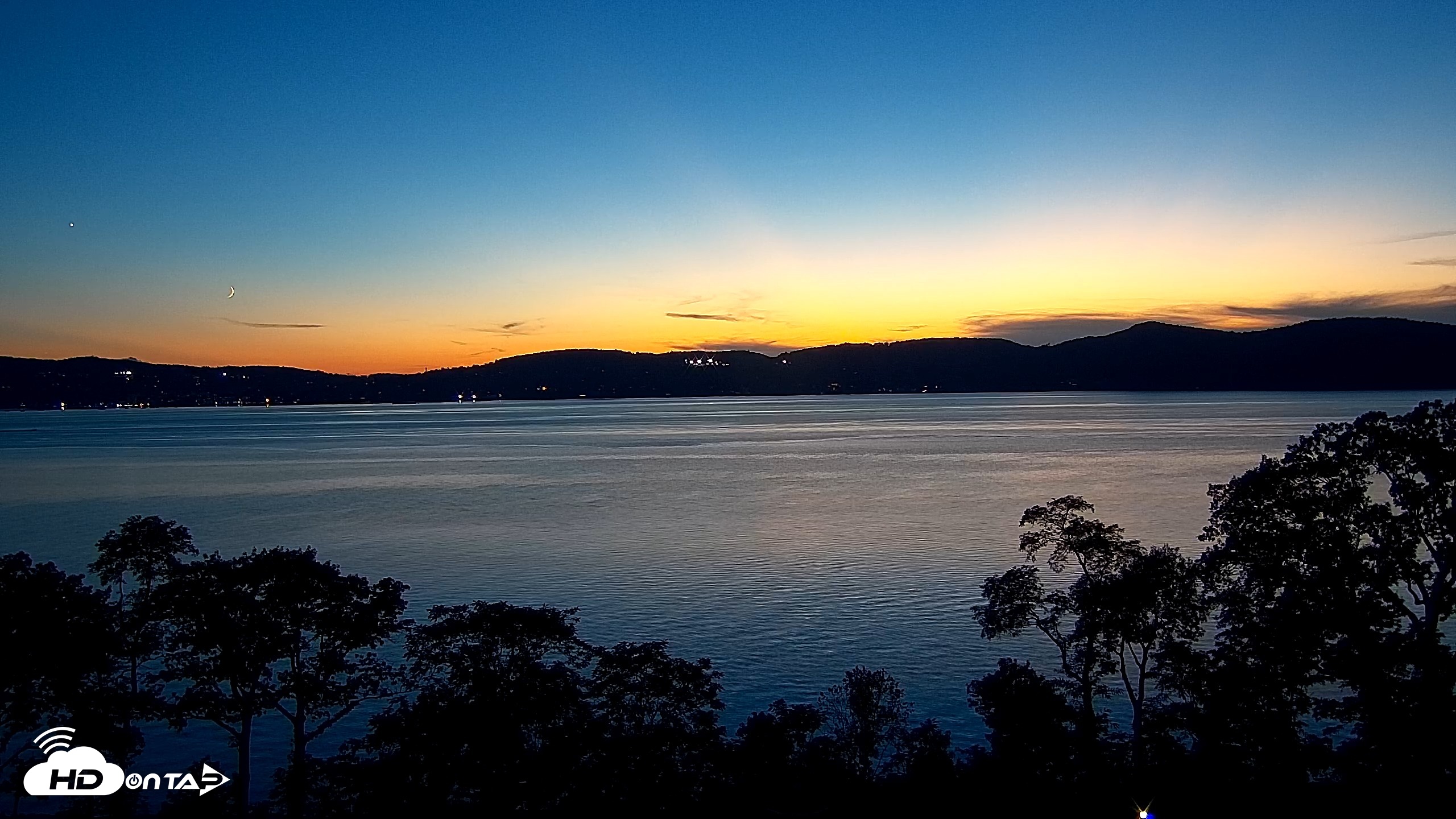 Snapshot of Hudson River Live Webcam taken Sep 13, 2026, 7:35pm EDT