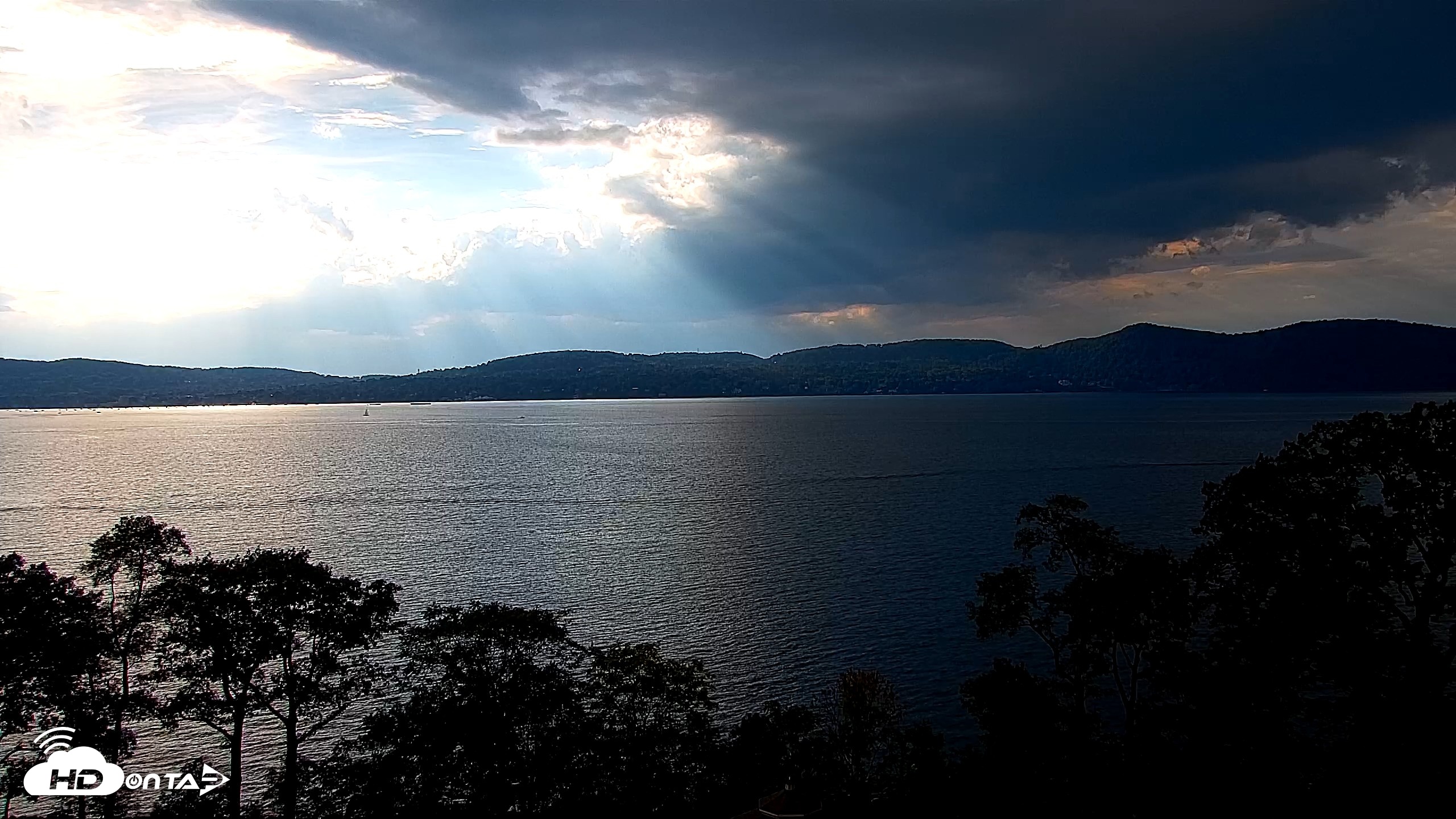 Snapshot of Hudson River Live Webcam taken Oct 2, 2026, 4:42pm EDT