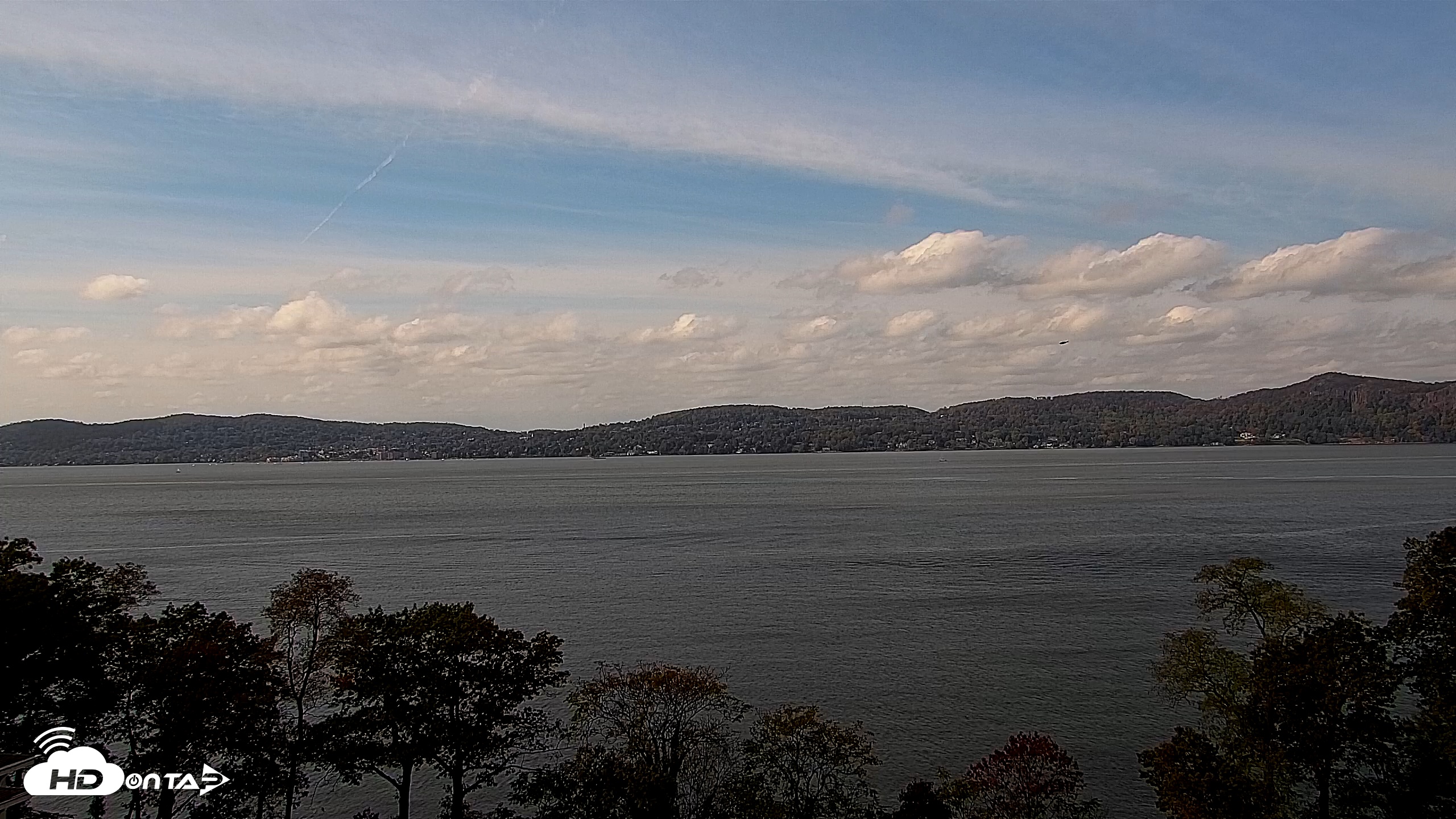 Snapshot of Hudson River Live Webcam taken Oct 19, 2025, 12:20pm EDT