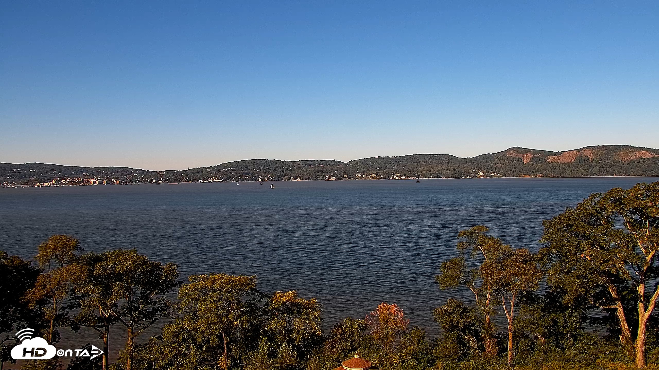 Snapshot of Hudson River Live Webcam taken Oct 3, 2026, 10:02am EDT