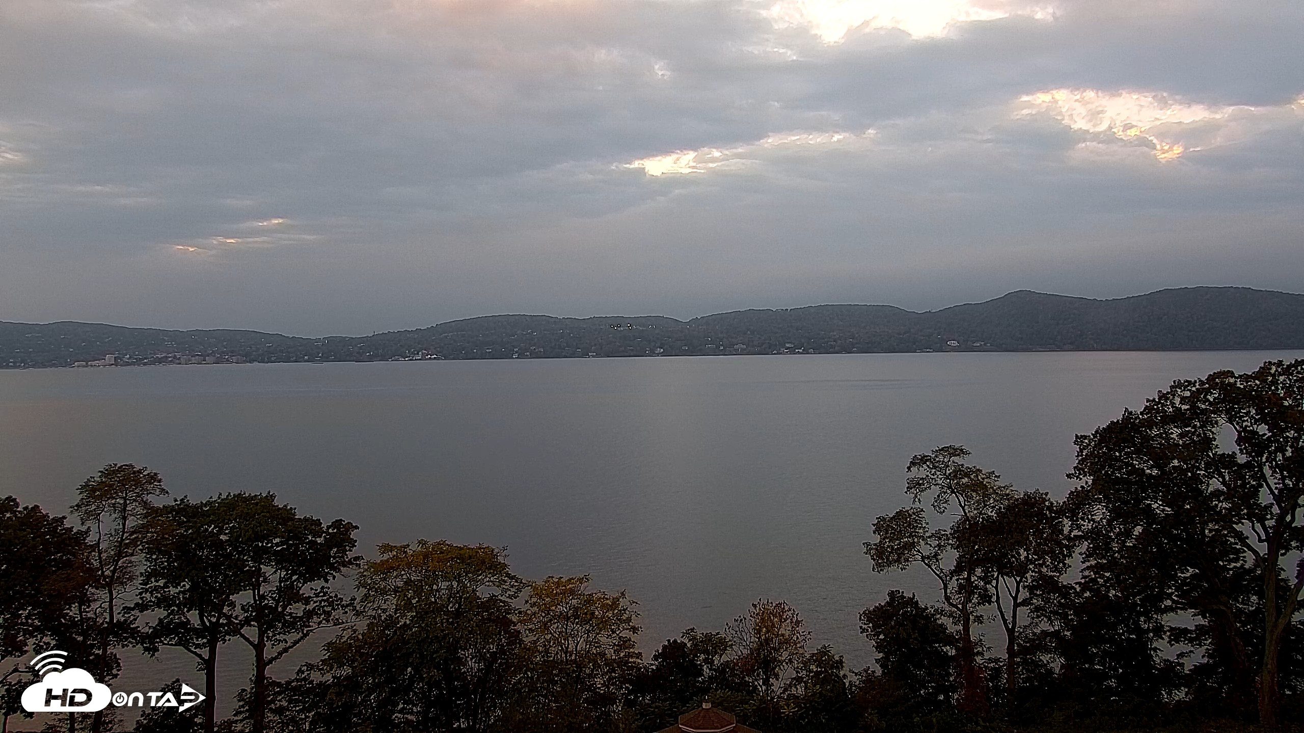 Snapshot of Hudson River Live Webcam taken Oct 16, 2026, 5:53pm EDT