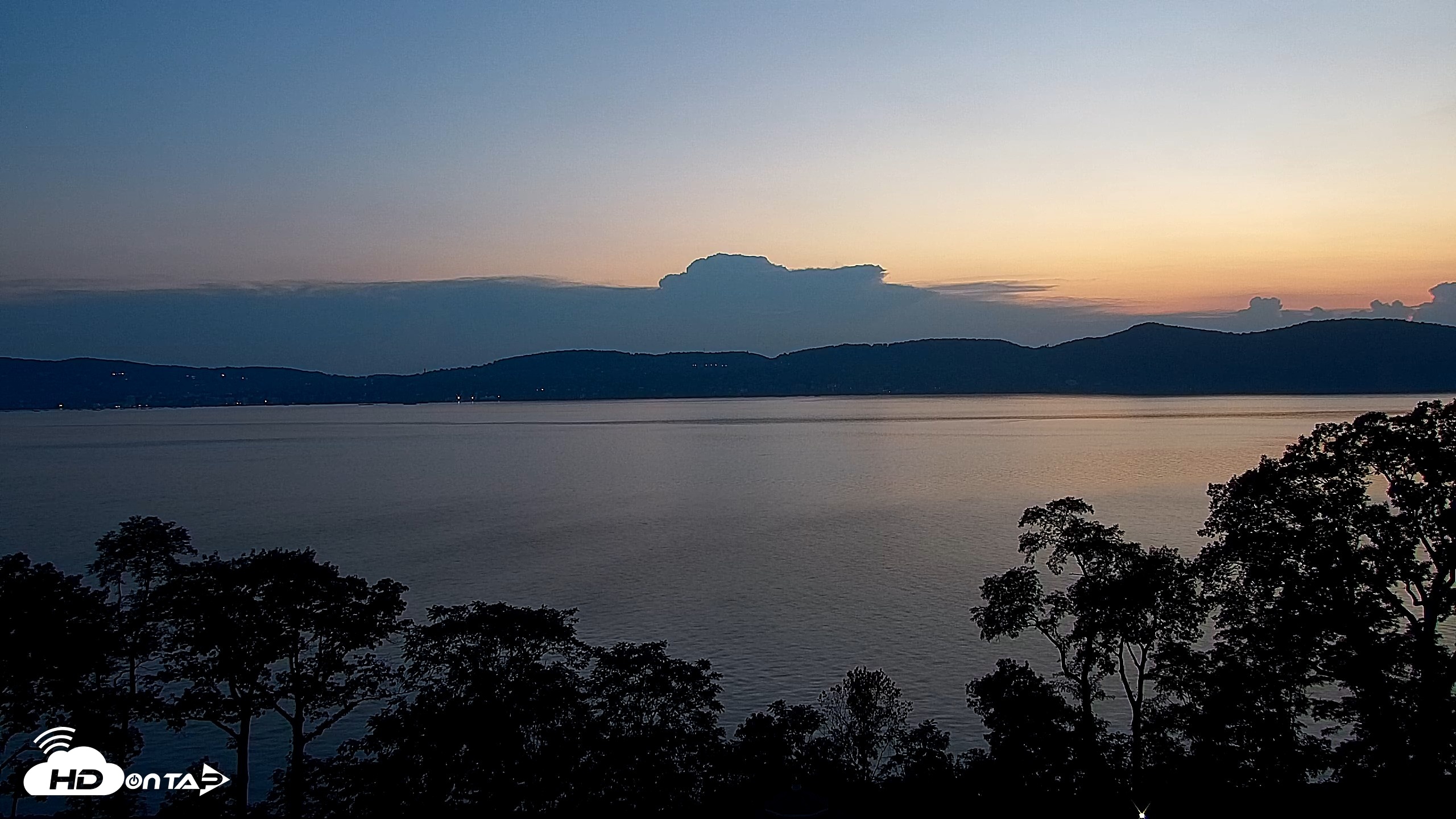 Snapshot of Hudson River Live Webcam taken Aug 6, 2026, 8:20pm EDT