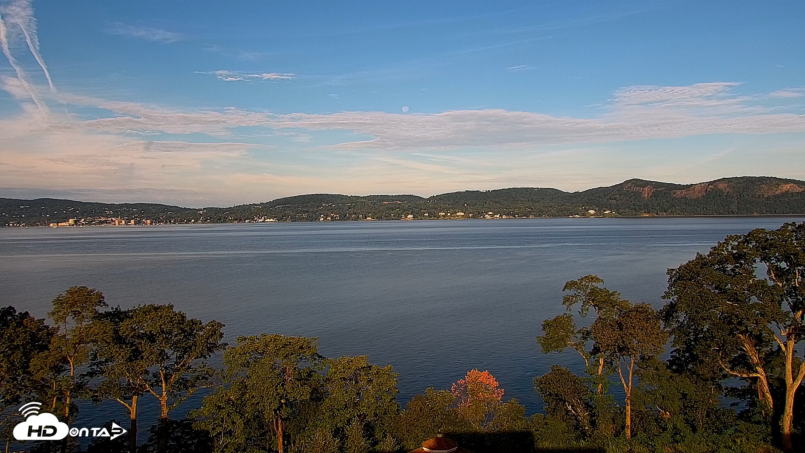 Snapshot of Hudson River Live Webcam taken Aug 30, 2026, 8:04am EDT