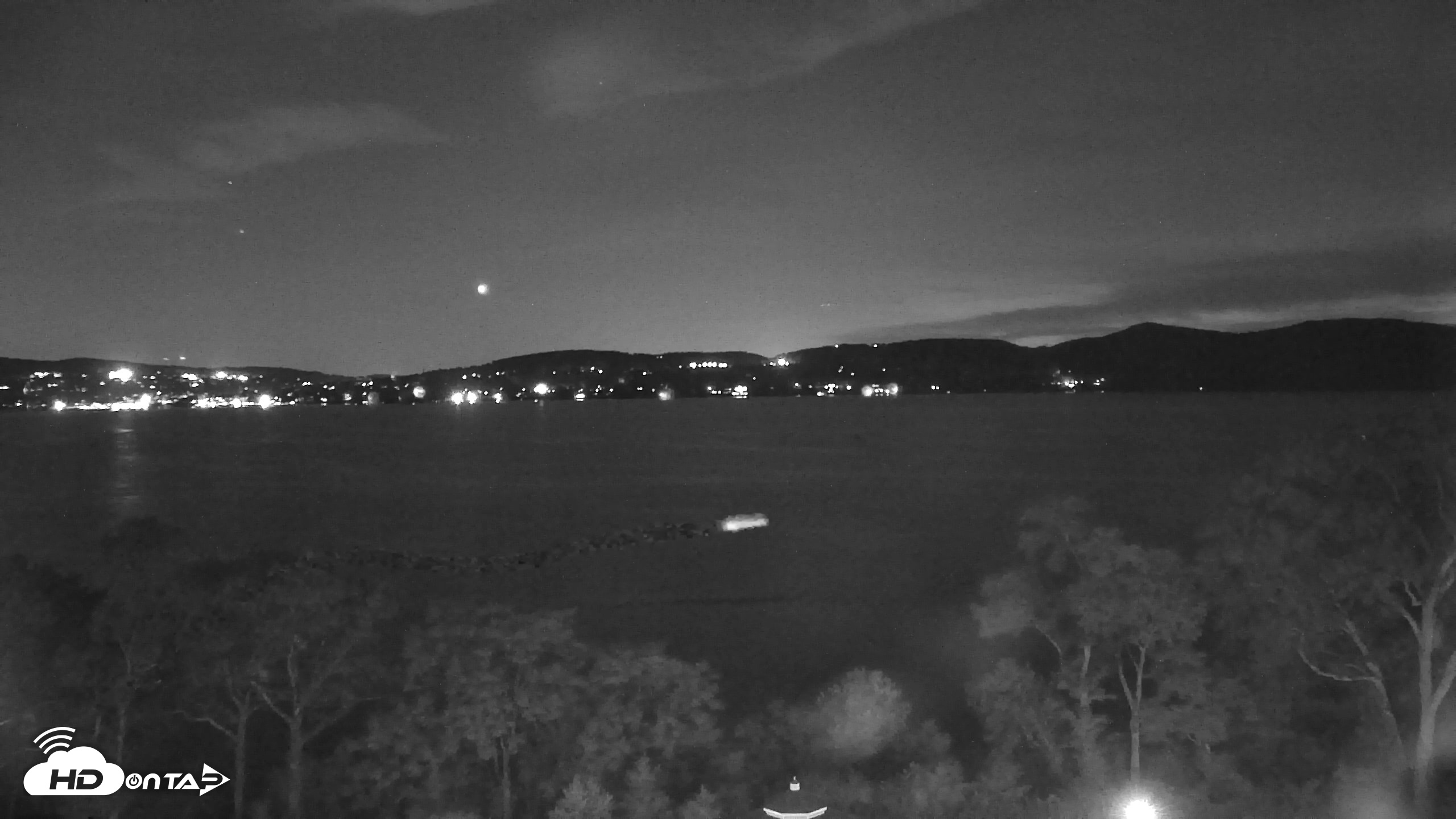 Snapshot of Hudson River Live Webcam taken Aug 19, 2026, 8:59pm EDT