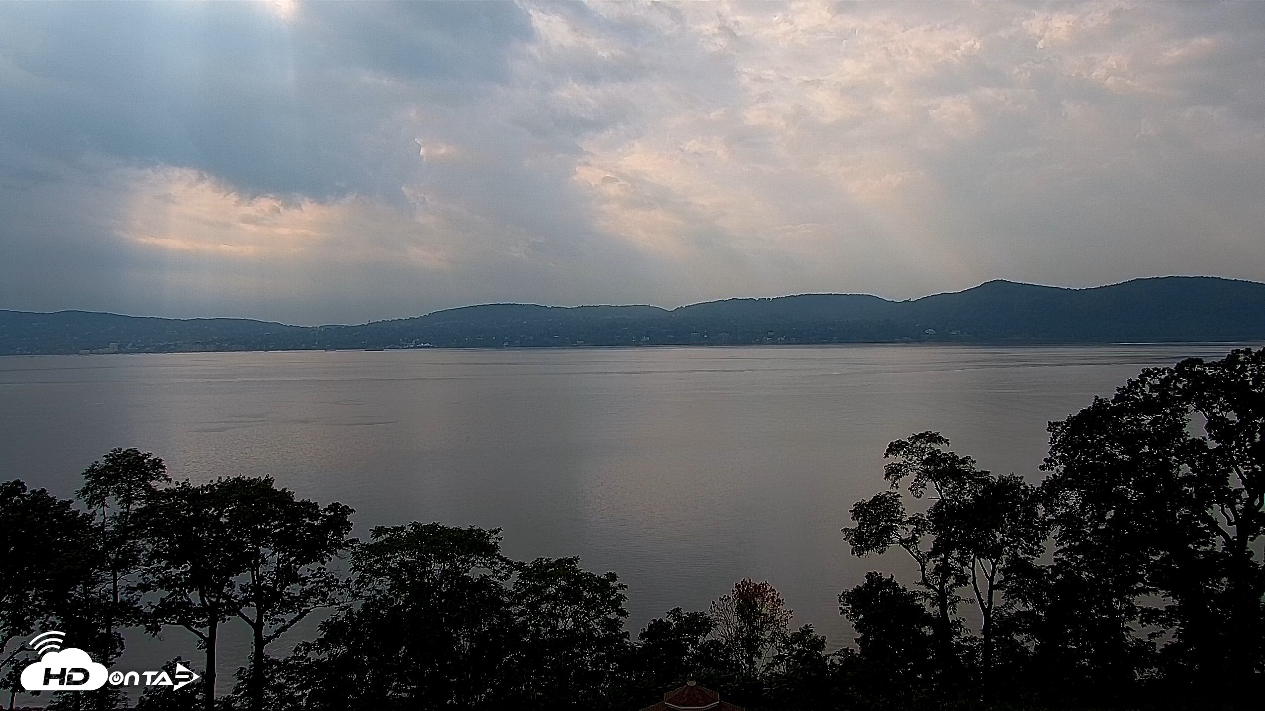 Snapshot of Hudson River Live Webcam taken Sep 1, 2026, 4:19pm EDT