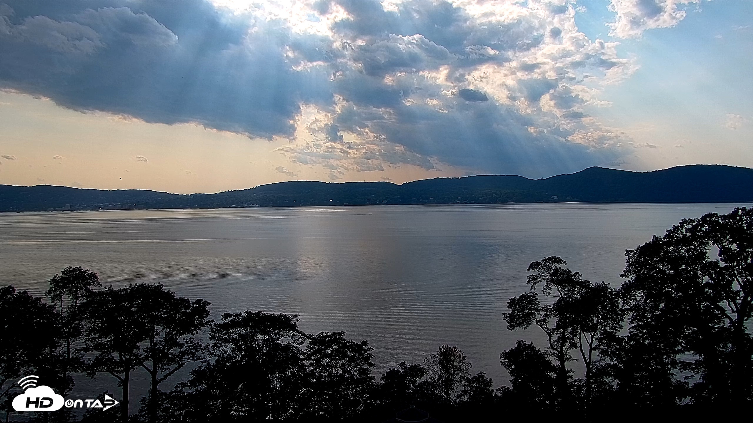 Snapshot of Hudson River Live Webcam taken Aug 14, 2026, 5:09pm EDT