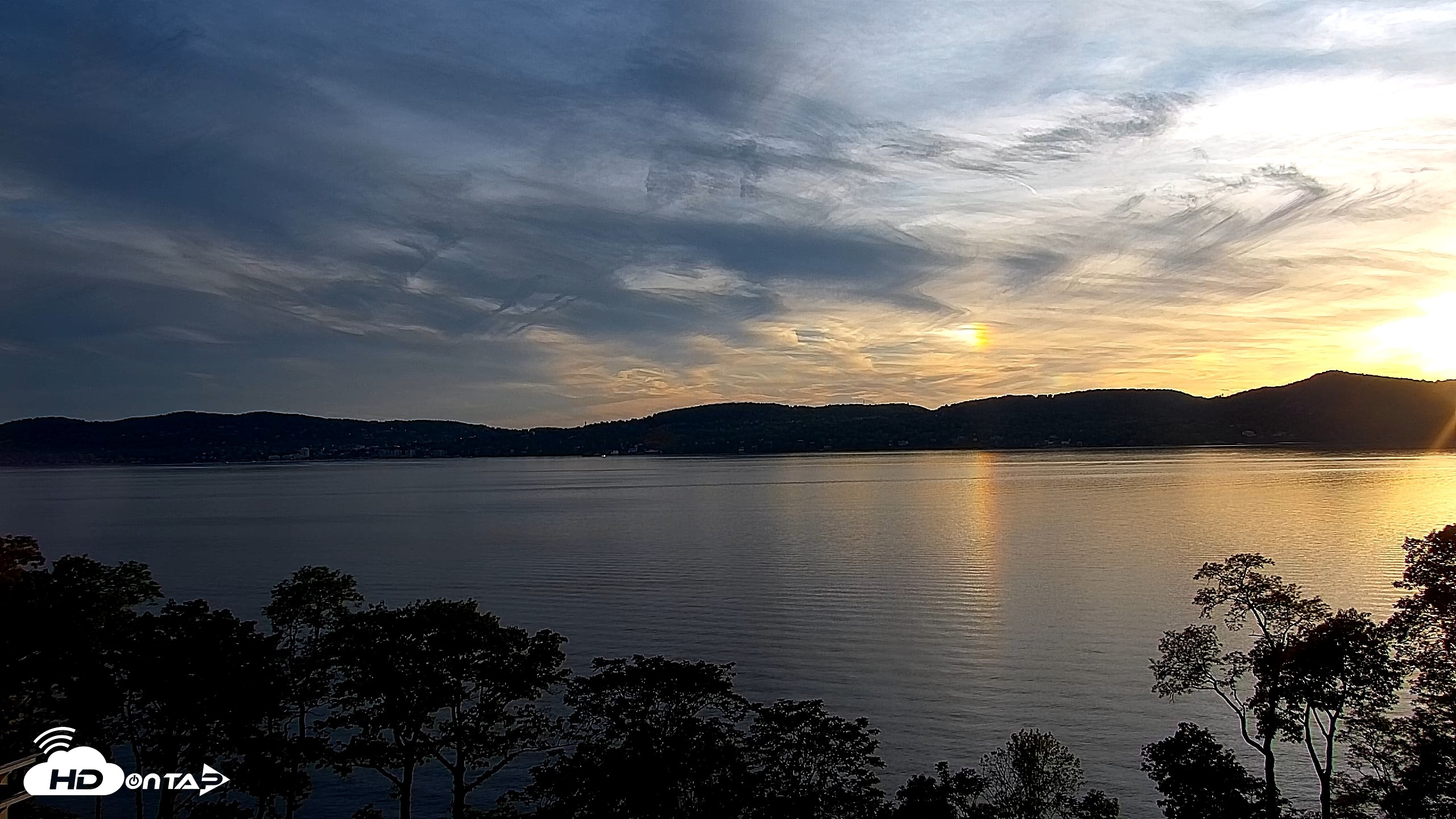 Snapshot of Hudson River Live Webcam taken May 25, 2026, 7:45pm EDT