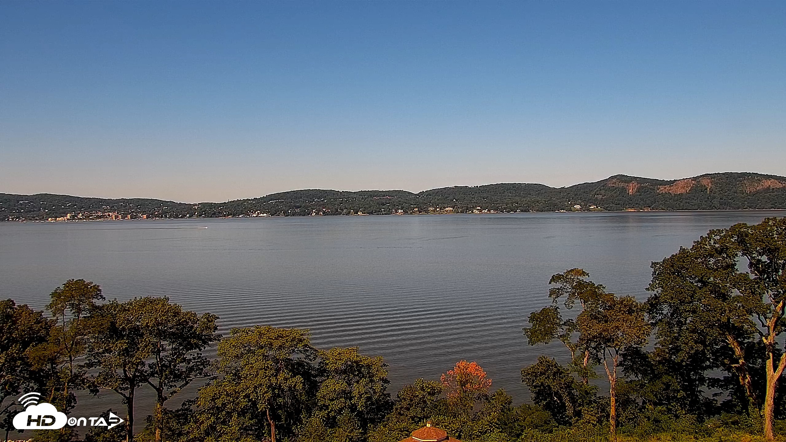 Snapshot of Hudson River Live Webcam taken Aug 19, 2026, 10:36am EDT