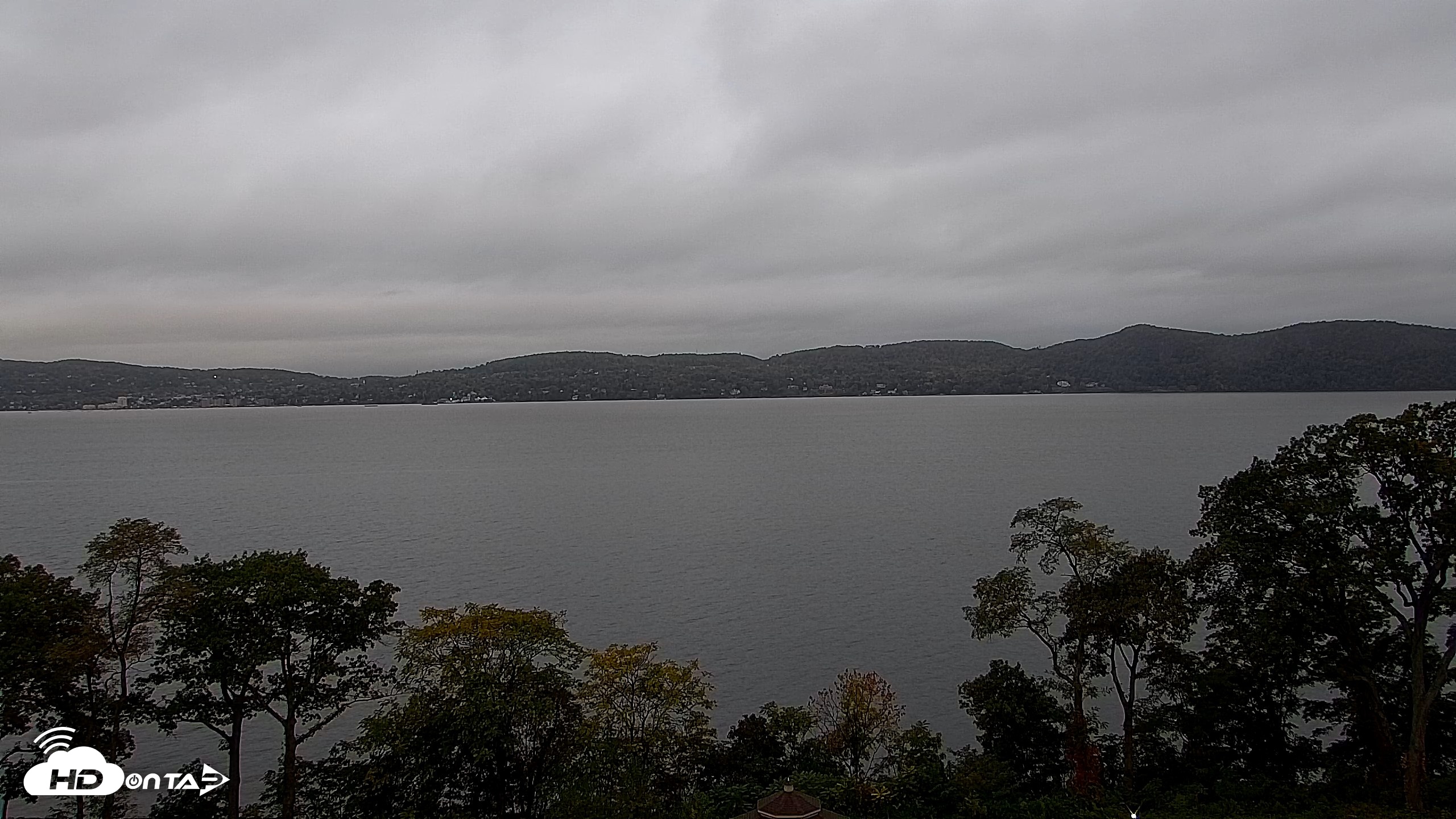 Snapshot of Hudson River Live Webcam taken Oct 16, 2026, 7:43am EDT