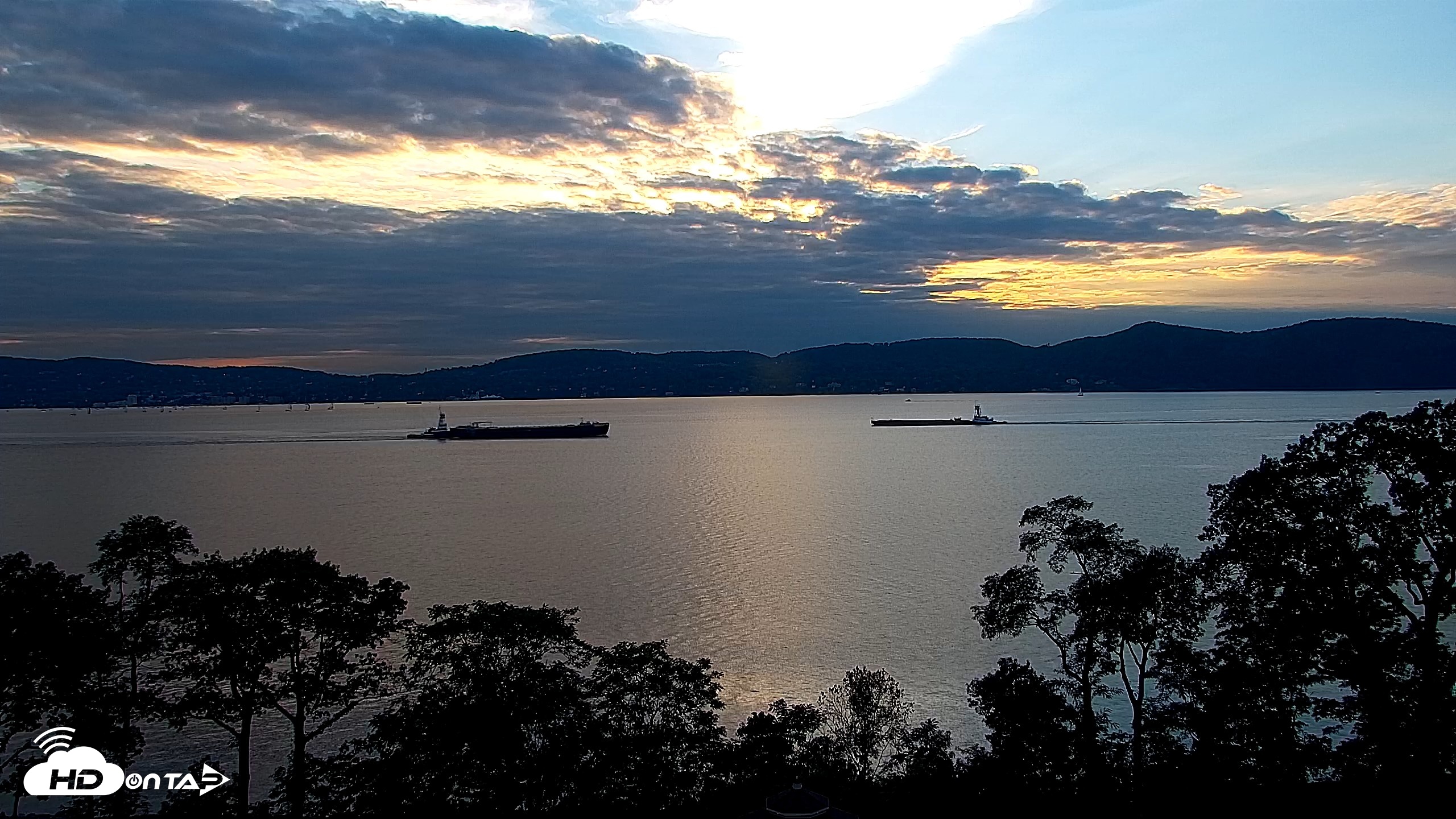 Snapshot of Hudson River Live Webcam taken Sep 16, 2026, 6:39pm EDT