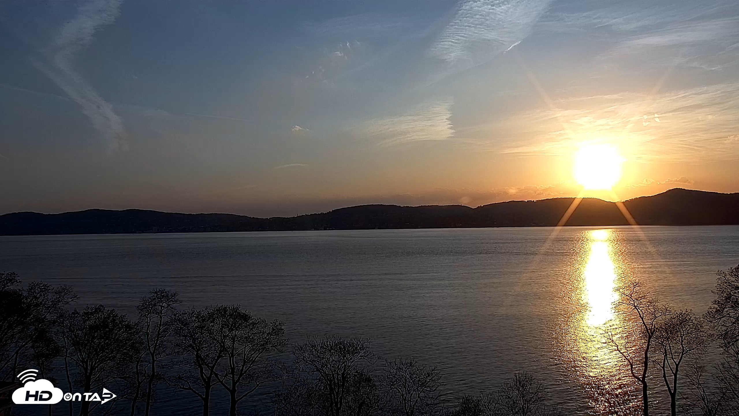 Snapshot of Hudson River Live Webcam taken Apr 16, 2026, 7:12pm EDT